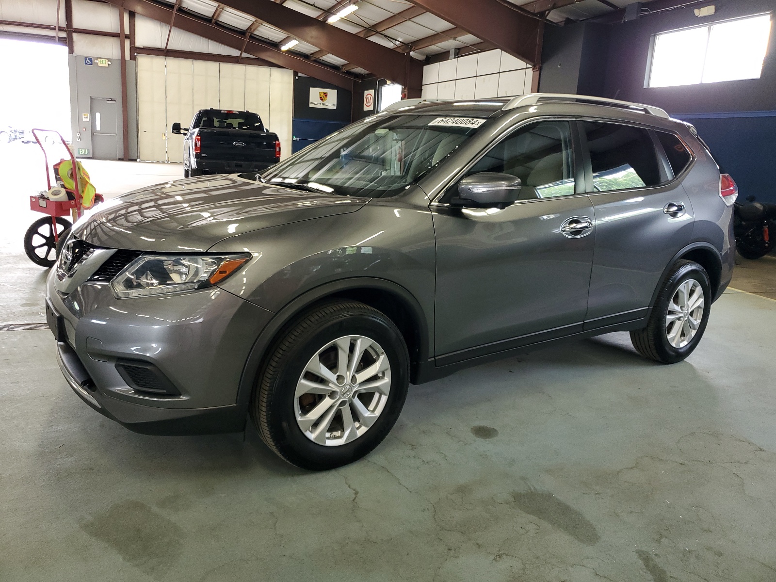 2015 Nissan Rogue S vin: KNMAT2MV2FP520505