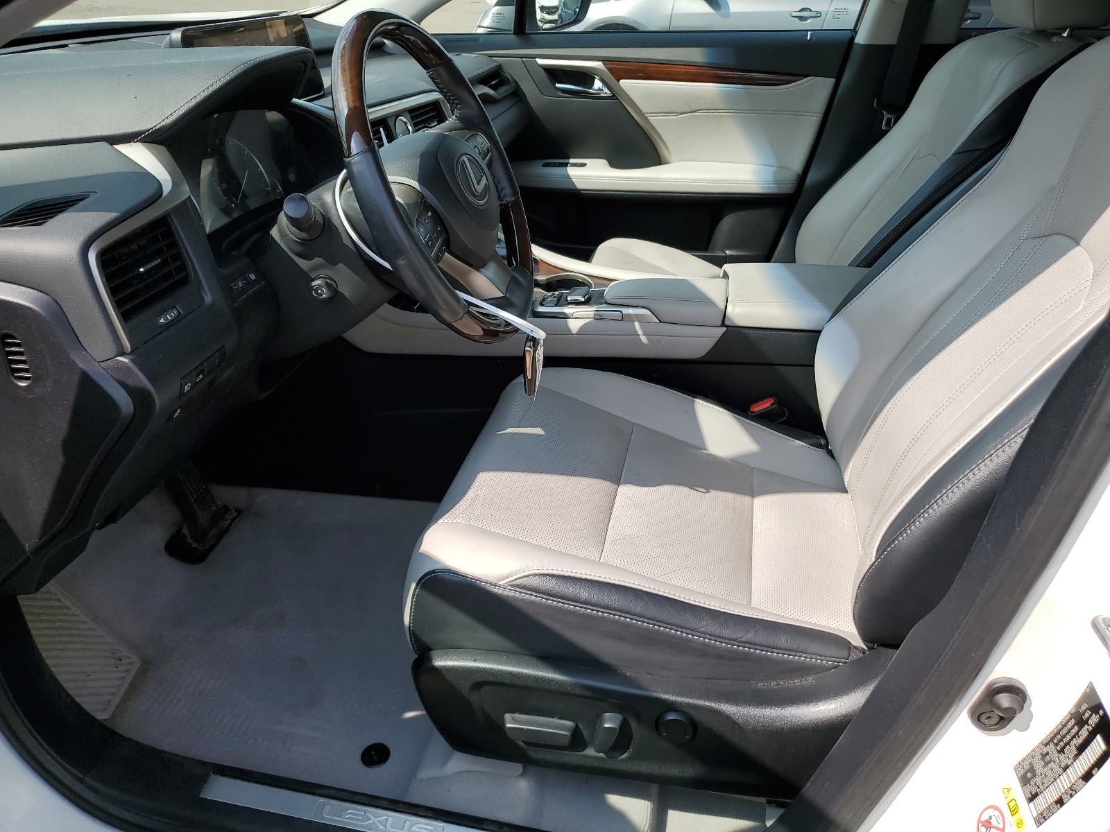 2T2BZMCA3HC122102 2017 Lexus Rx 350 Base