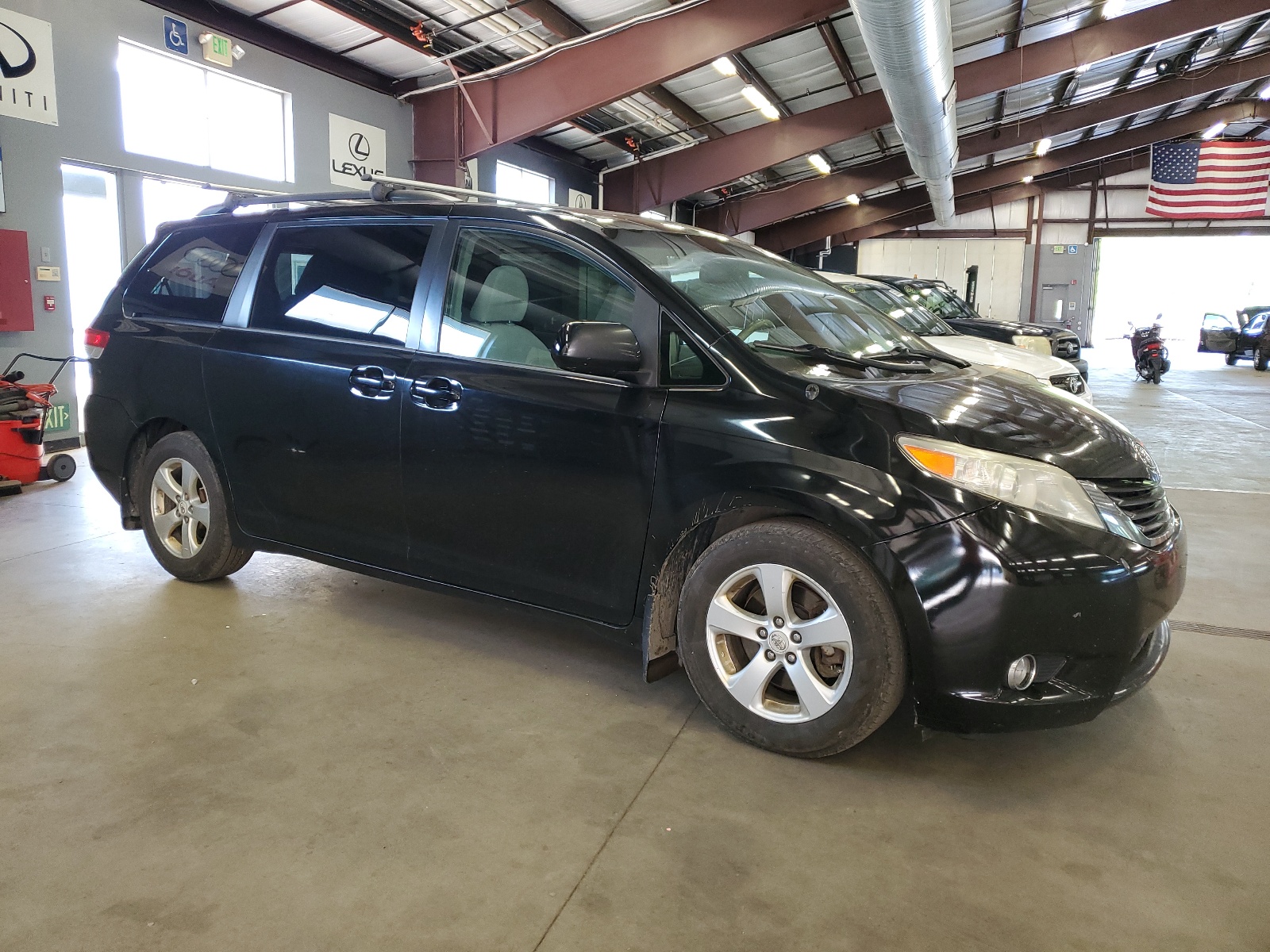 2012 Toyota Sienna Le vin: 5TDKK3DC7CS222173