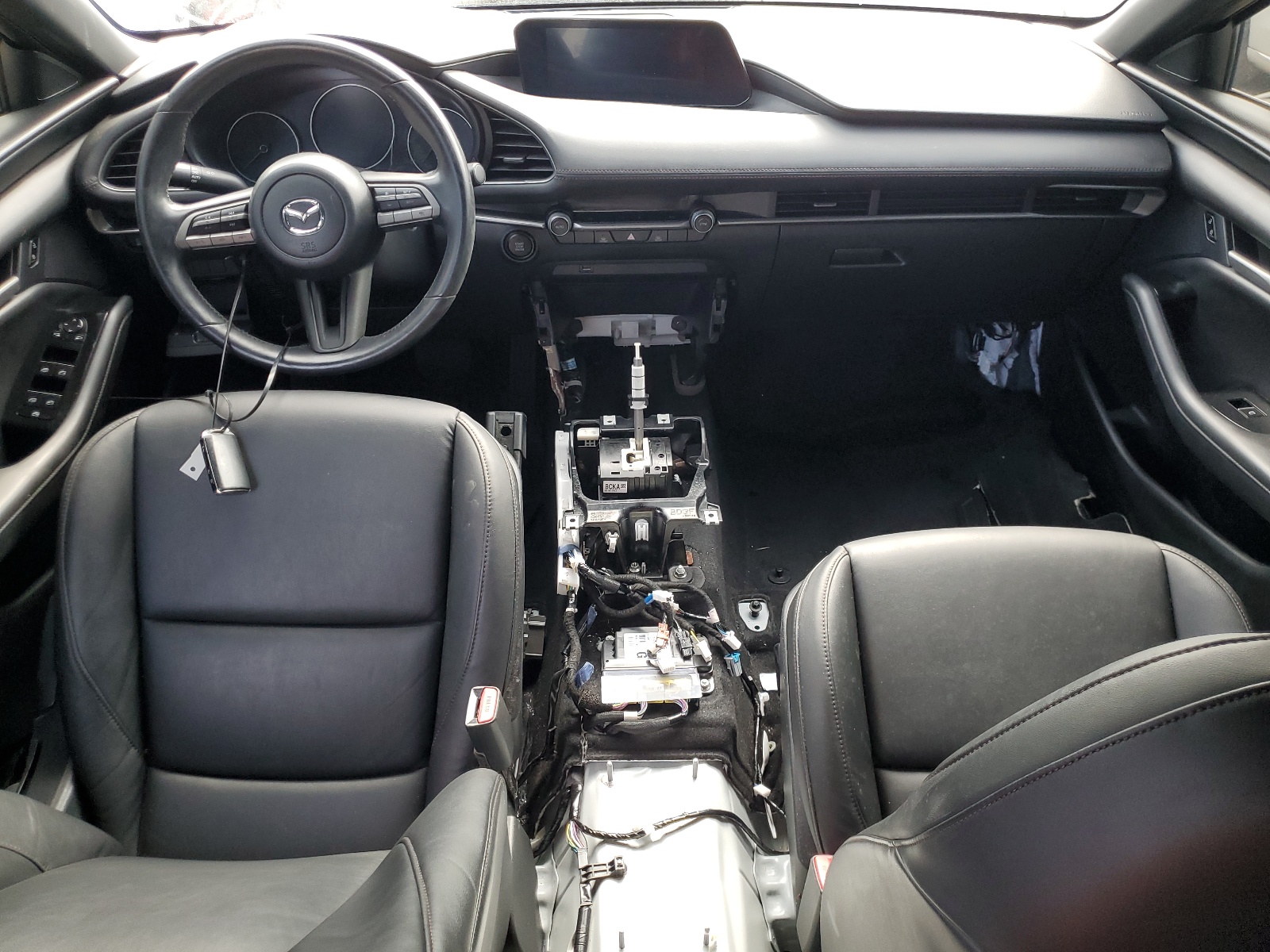 JM1BPAKL5M1322750 2021 Mazda 3 Select