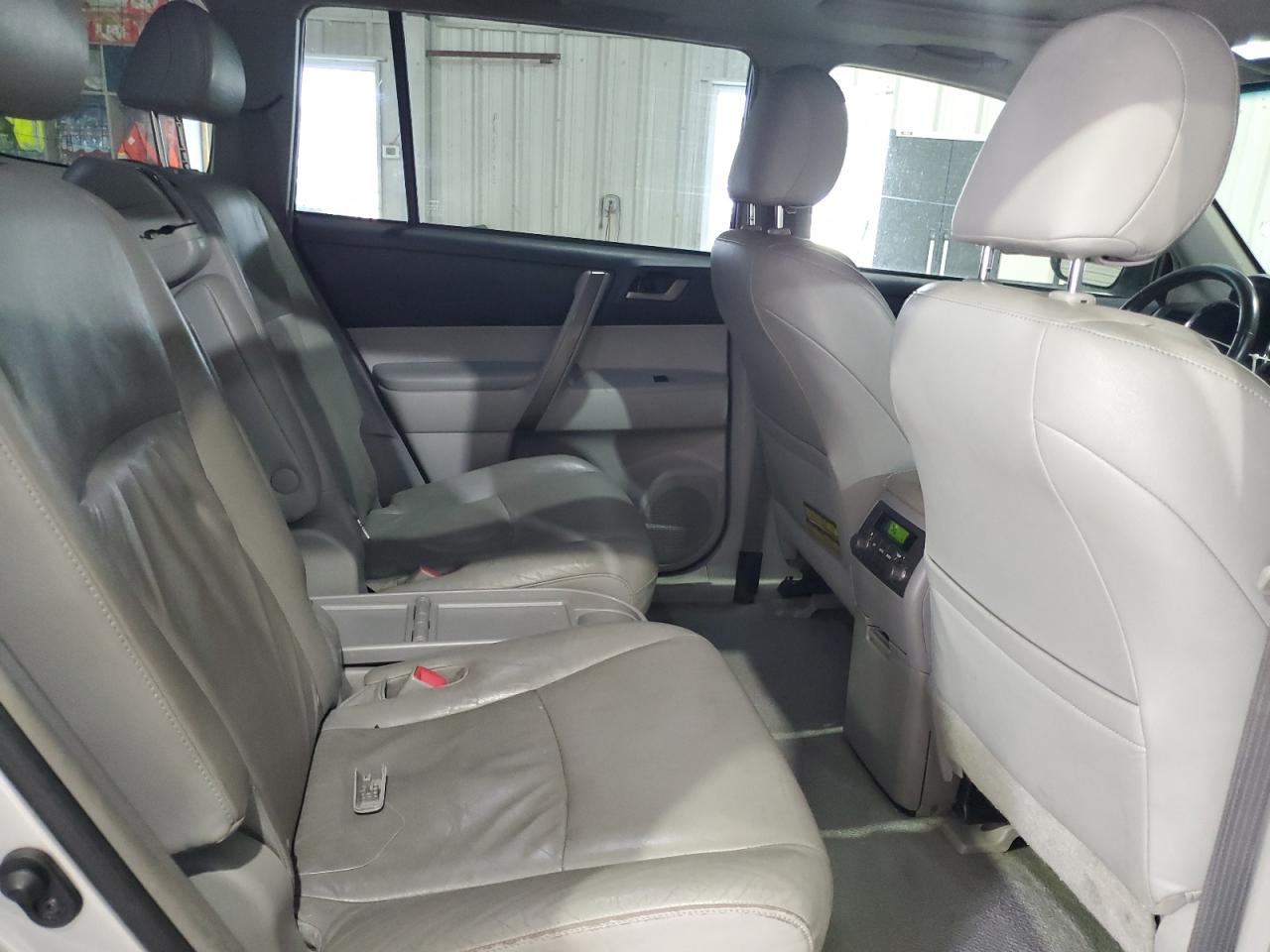 2008 Toyota Highlander Sport VIN: JTEES43A182103774 Lot: 62521114