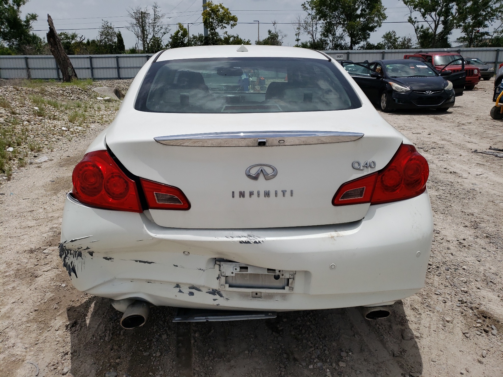 JN1CV6AP2FM501070 2015 Infiniti Q40