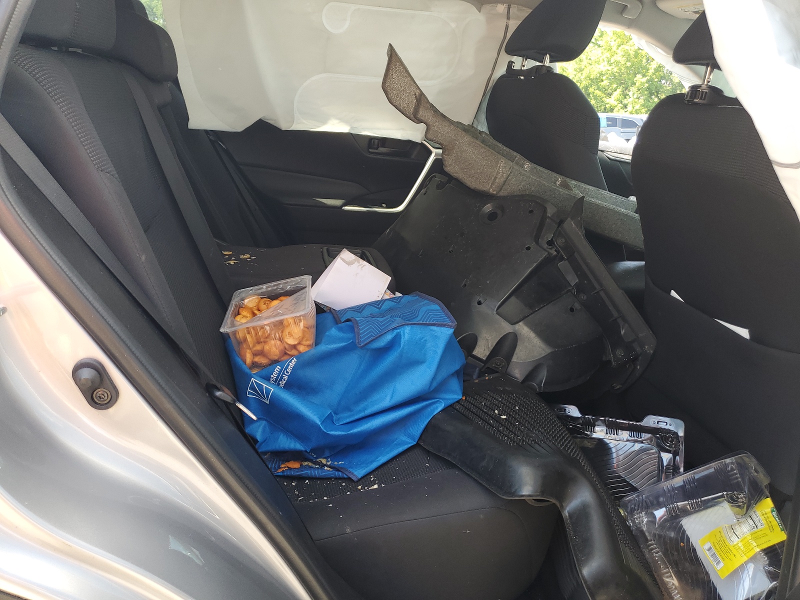 2T3F1RFV2LC097072 2020 Toyota Rav4 Le