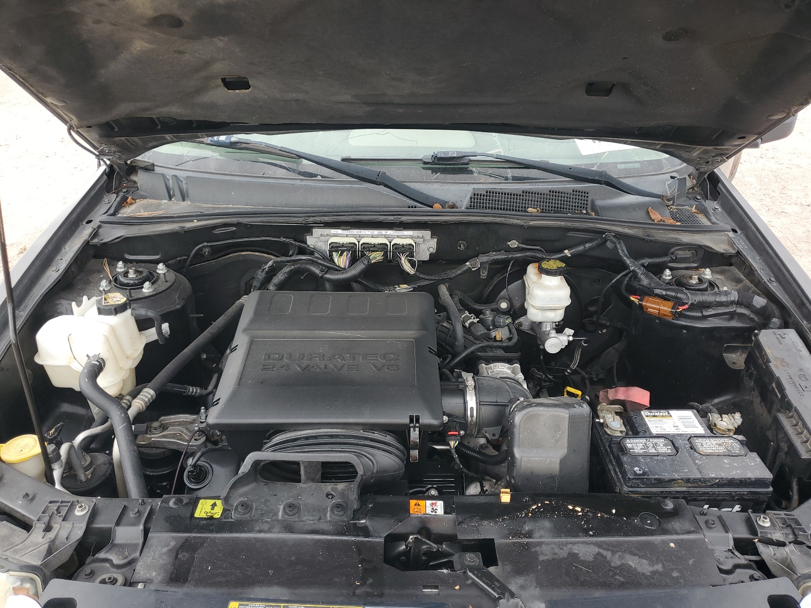 1FMCU0DGXAKC43812 2010 Ford Escape Xlt