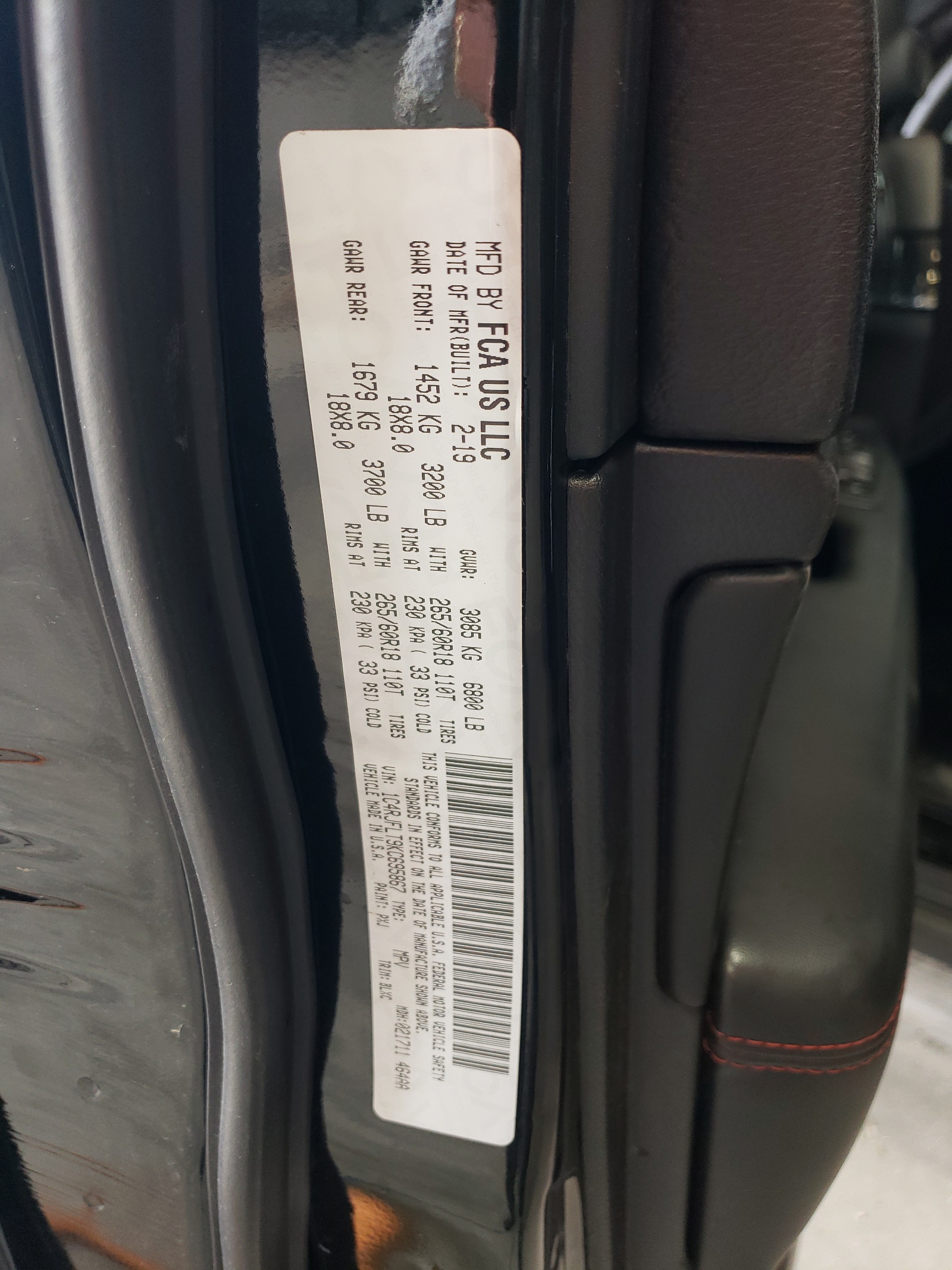 1C4RJFLT9KC695867 2019 Jeep Grand Cherokee Trailhawk