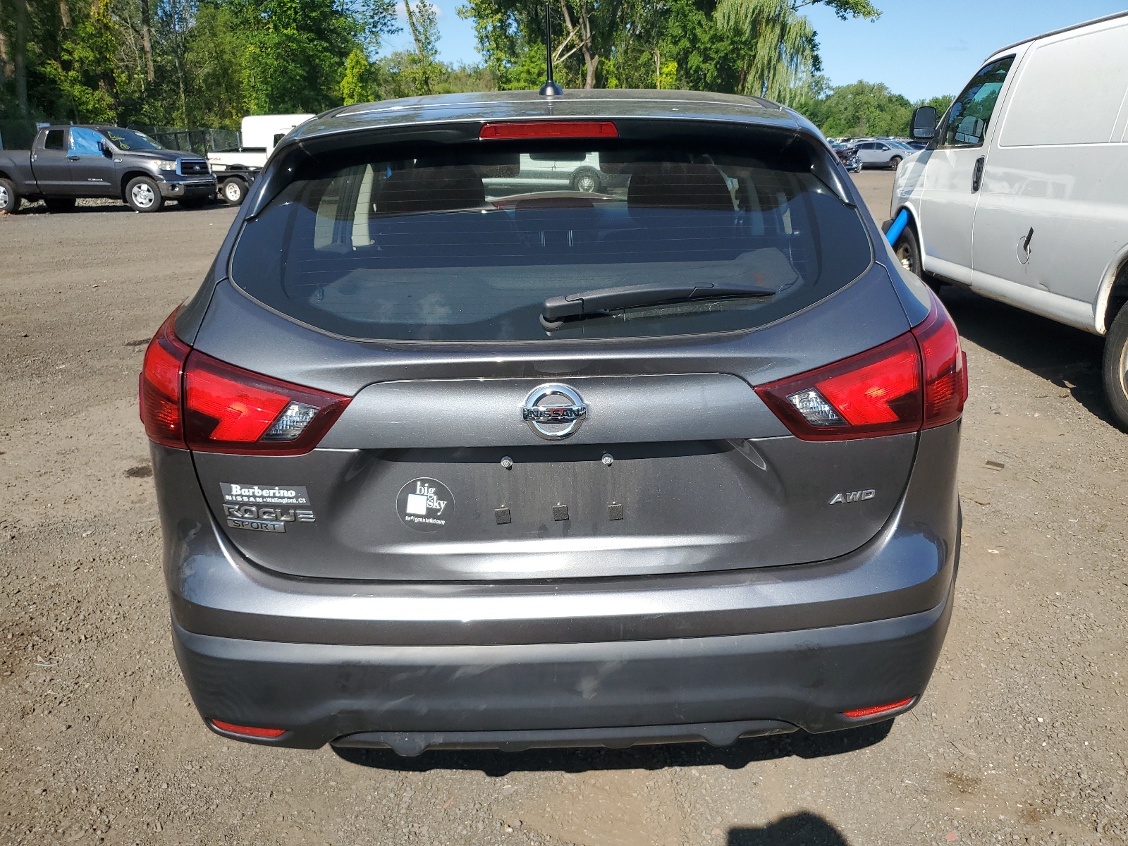 JN1BJ1CR4KW324500 2019 Nissan Rogue Sport S