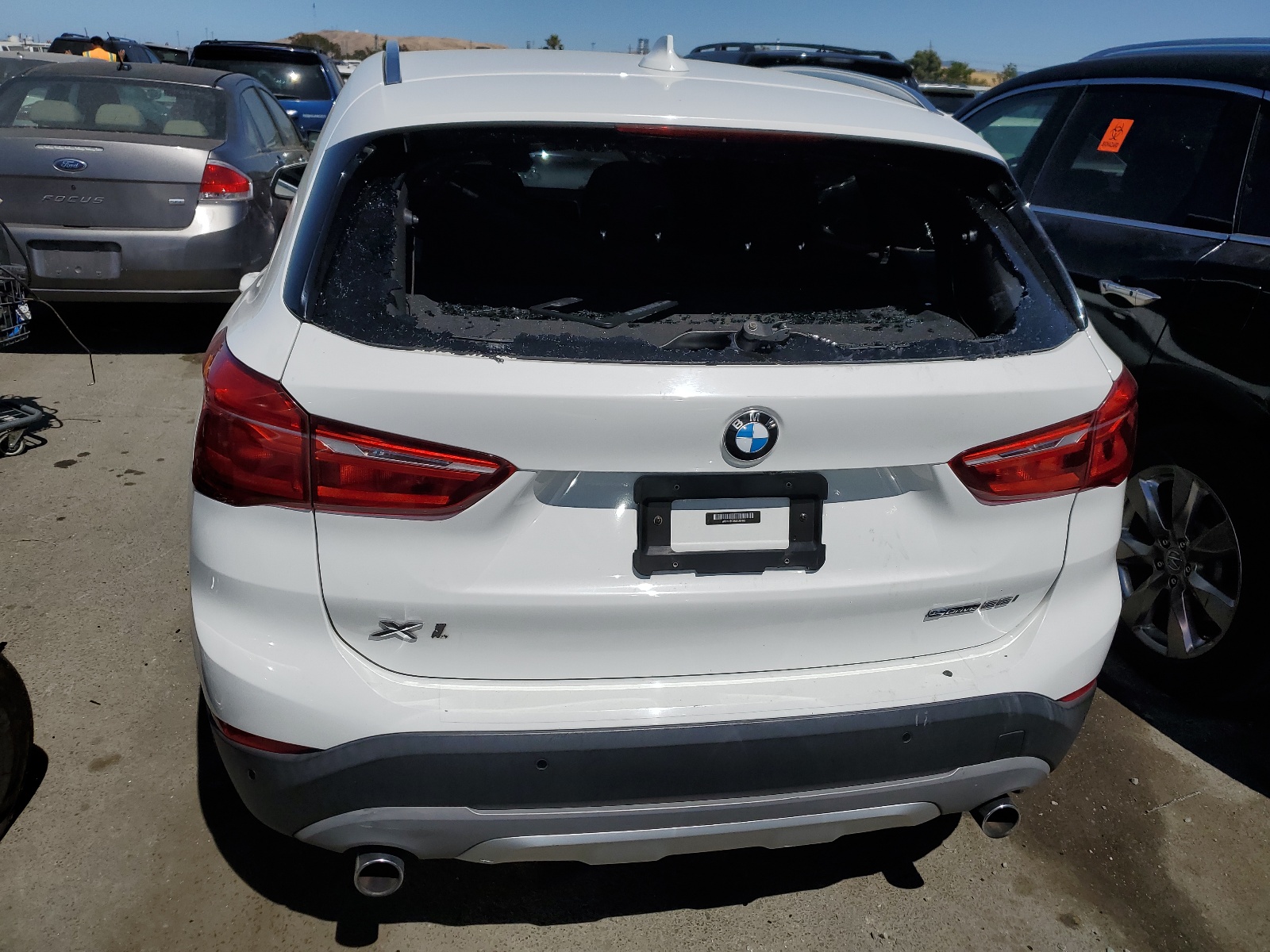 WBXHU7C38J5L09163 2018 BMW X1 Sdrive28I