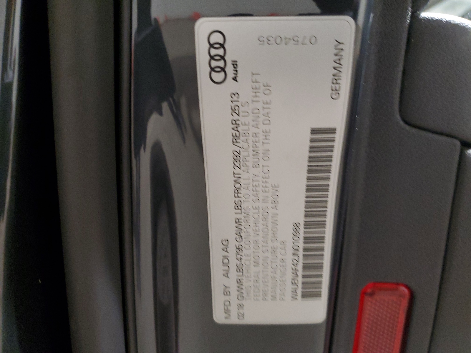 WAUENAF42JN010988 2018 Audi A4 Premium Plus