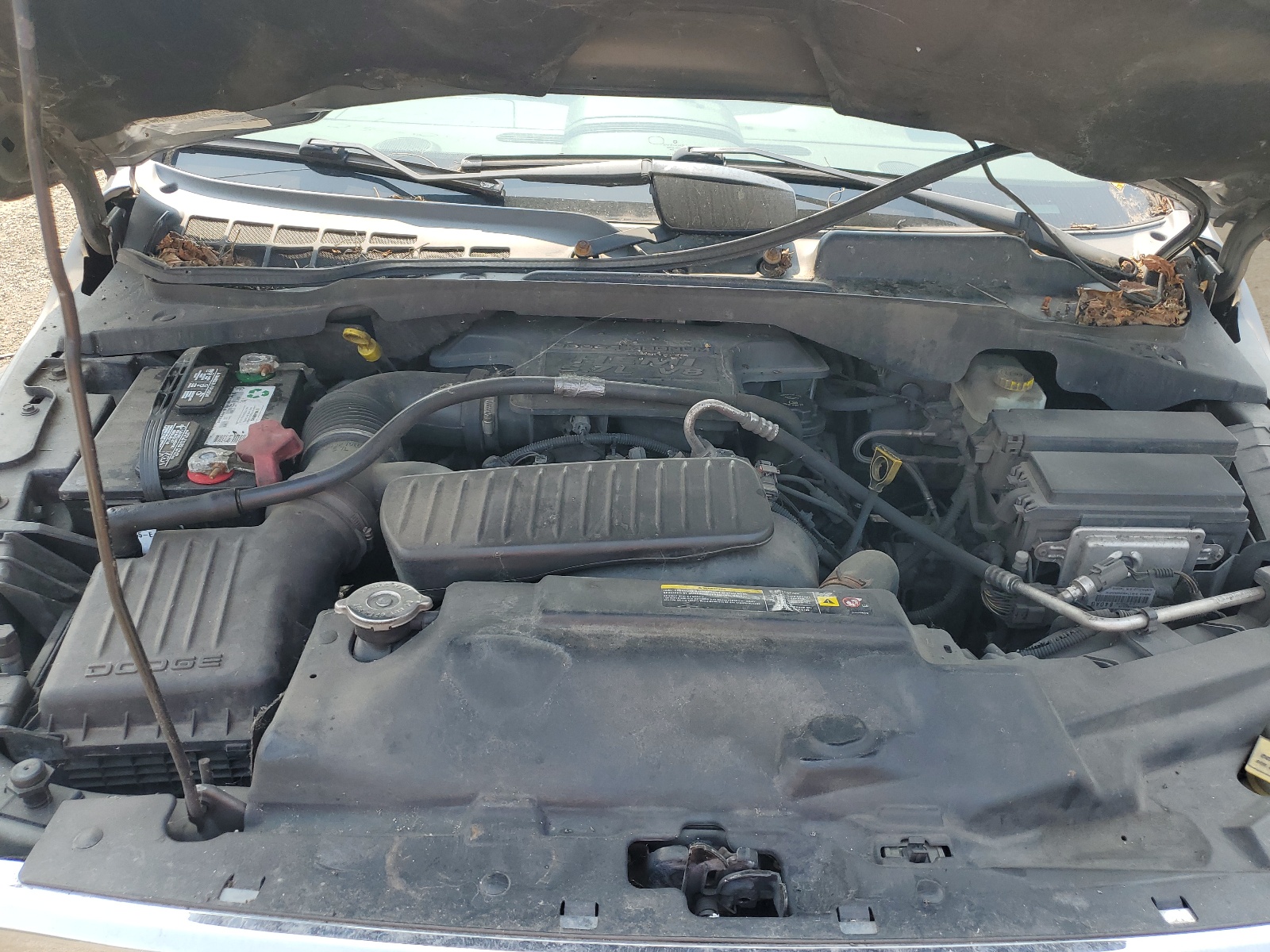 1D4HB48D45F556136 2005 Dodge Durango Slt