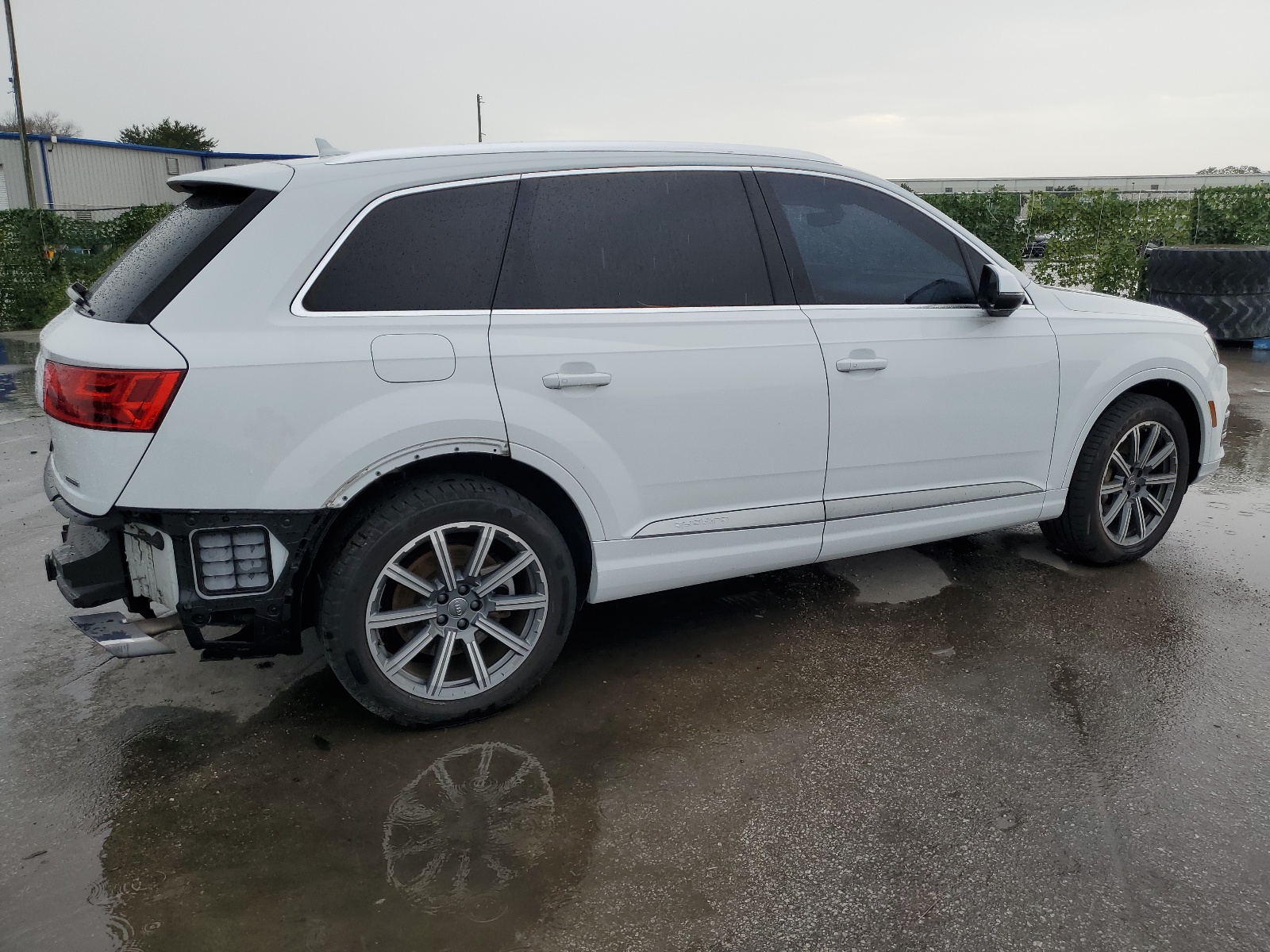 WA1LHAF74JD029490 2018 Audi Q7 Premium Plus