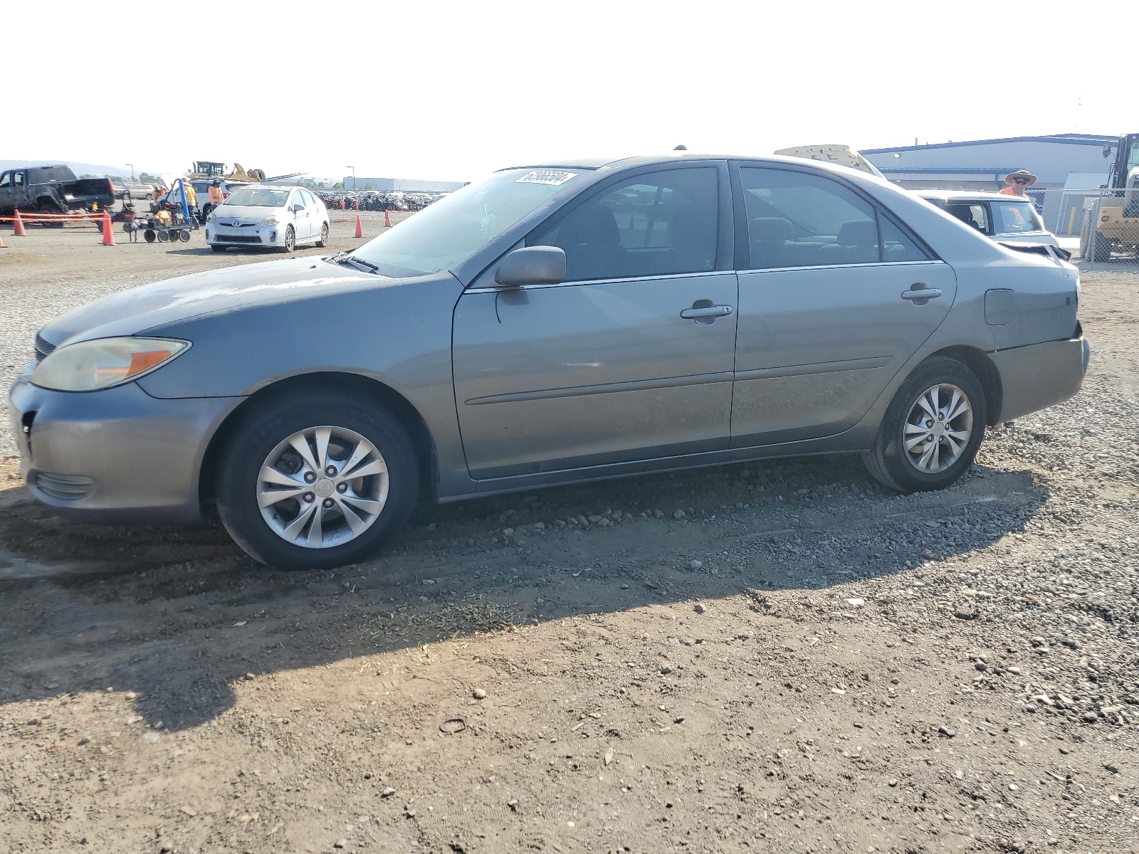 4T1BF32K44U576255 2004 Toyota Camry Le