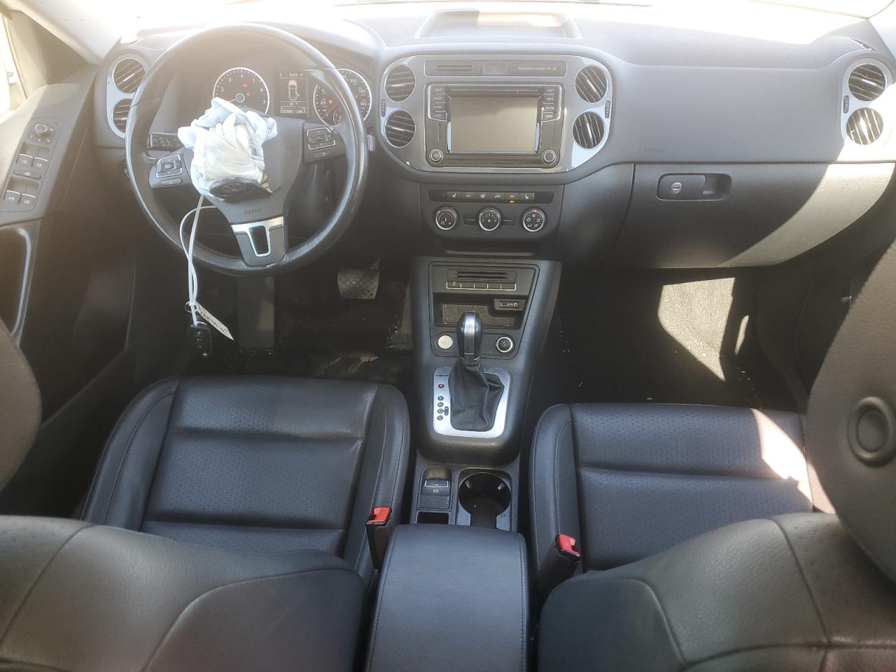 2017 Volkswagen Tiguan Wolfsburg VIN: WVGSV7AXXHK011212 Lot: 61732304