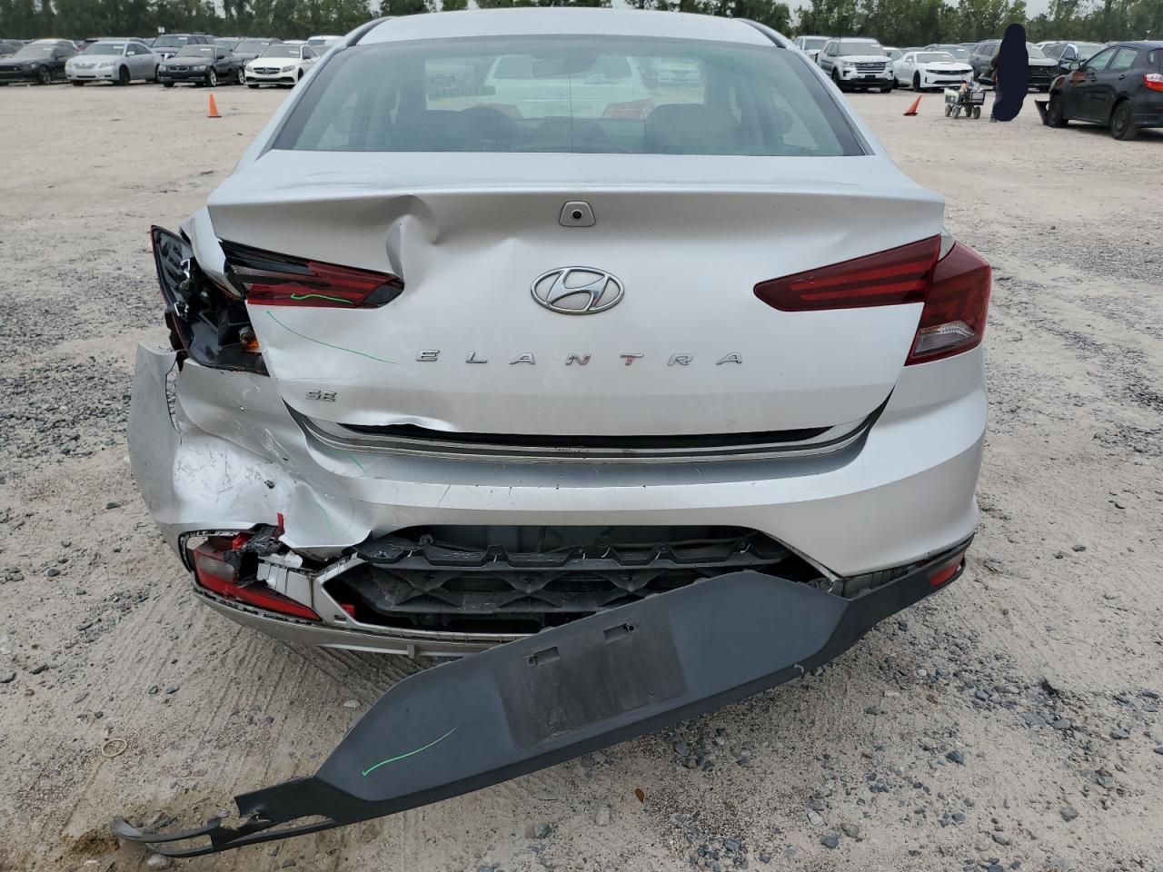 2020 Hyundai Elantra Se VIN: 5NPD74LF8LH498492 Lot: 61792844