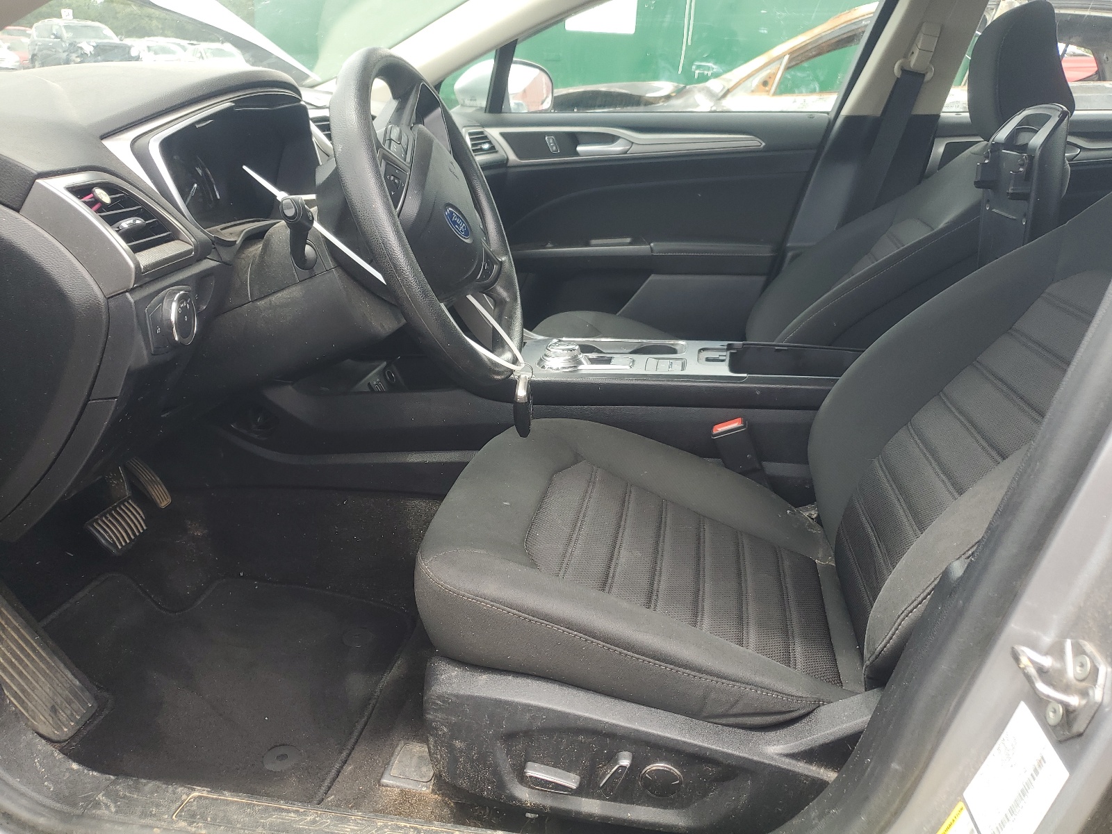 3FA6P0HD6LR197439 2020 Ford Fusion Se