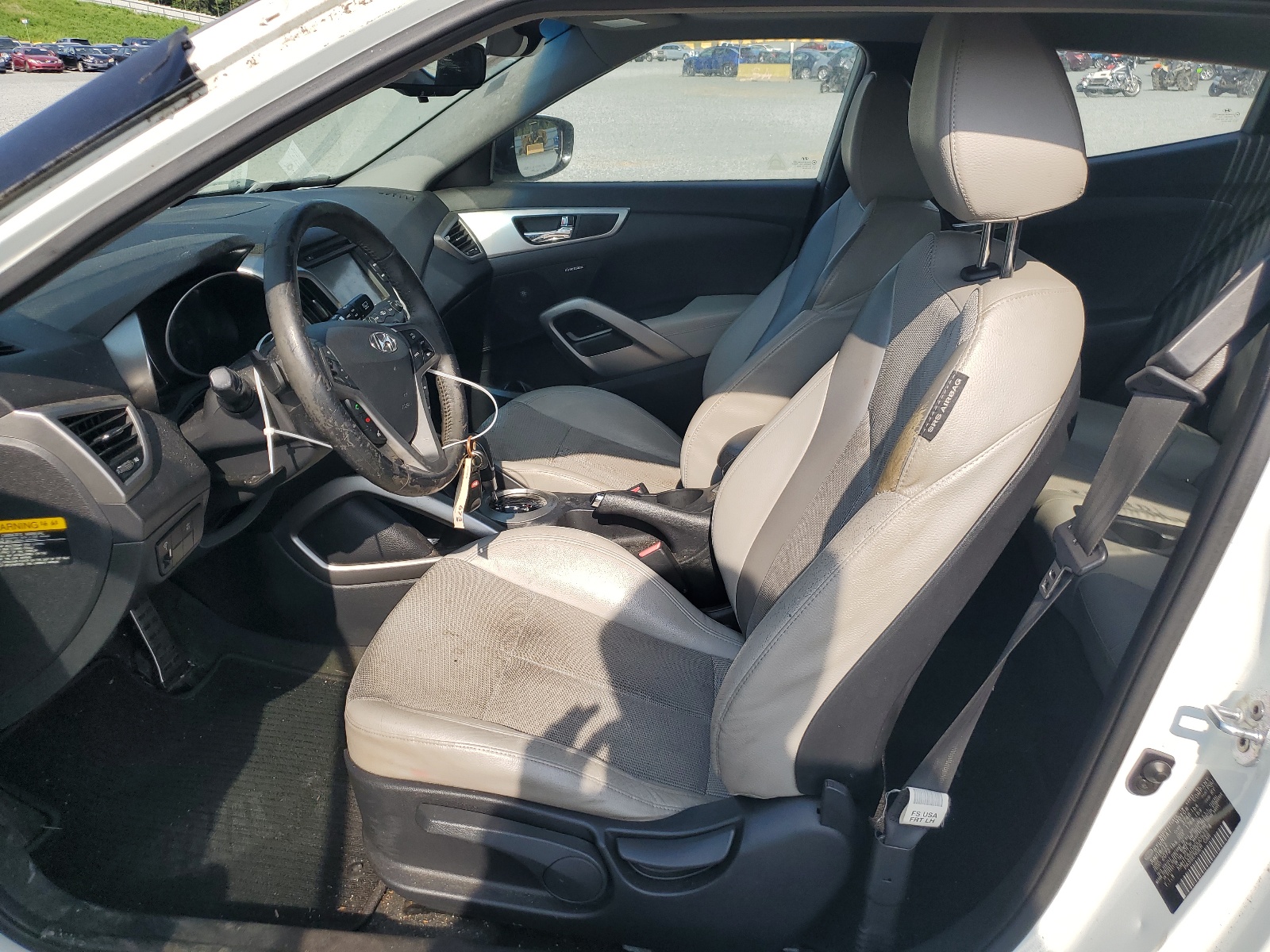 KMHTC6AD8DU092574 2013 Hyundai Veloster