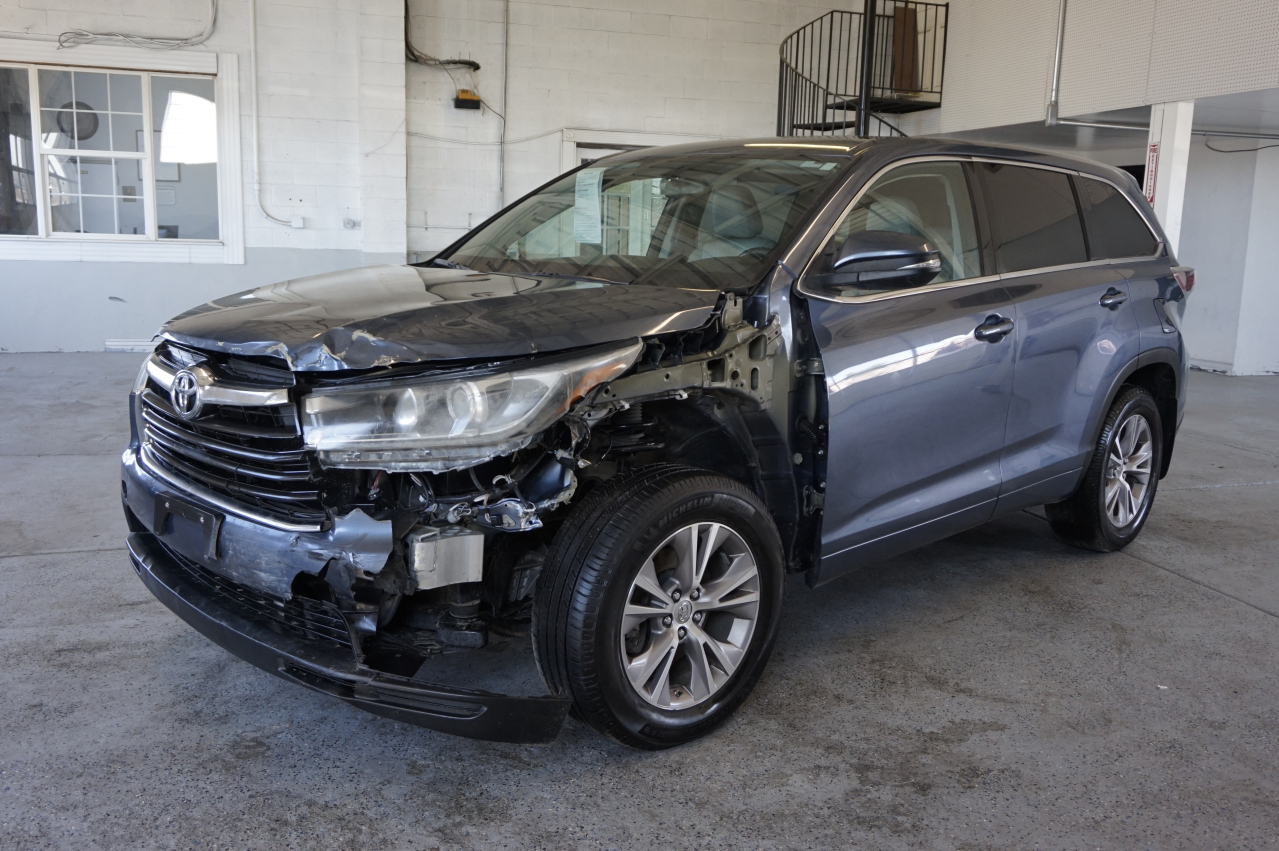 2014 Toyota Highlander Le vin: 5TDBKRFH2ES037348