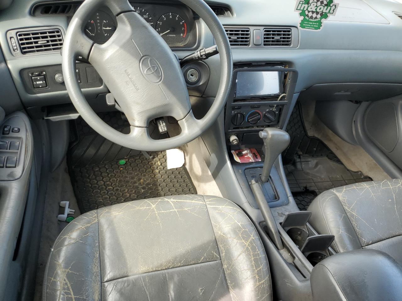 2000 Toyota Camry Le VIN: 4T1BF22K6YU937940 Lot: 63306994