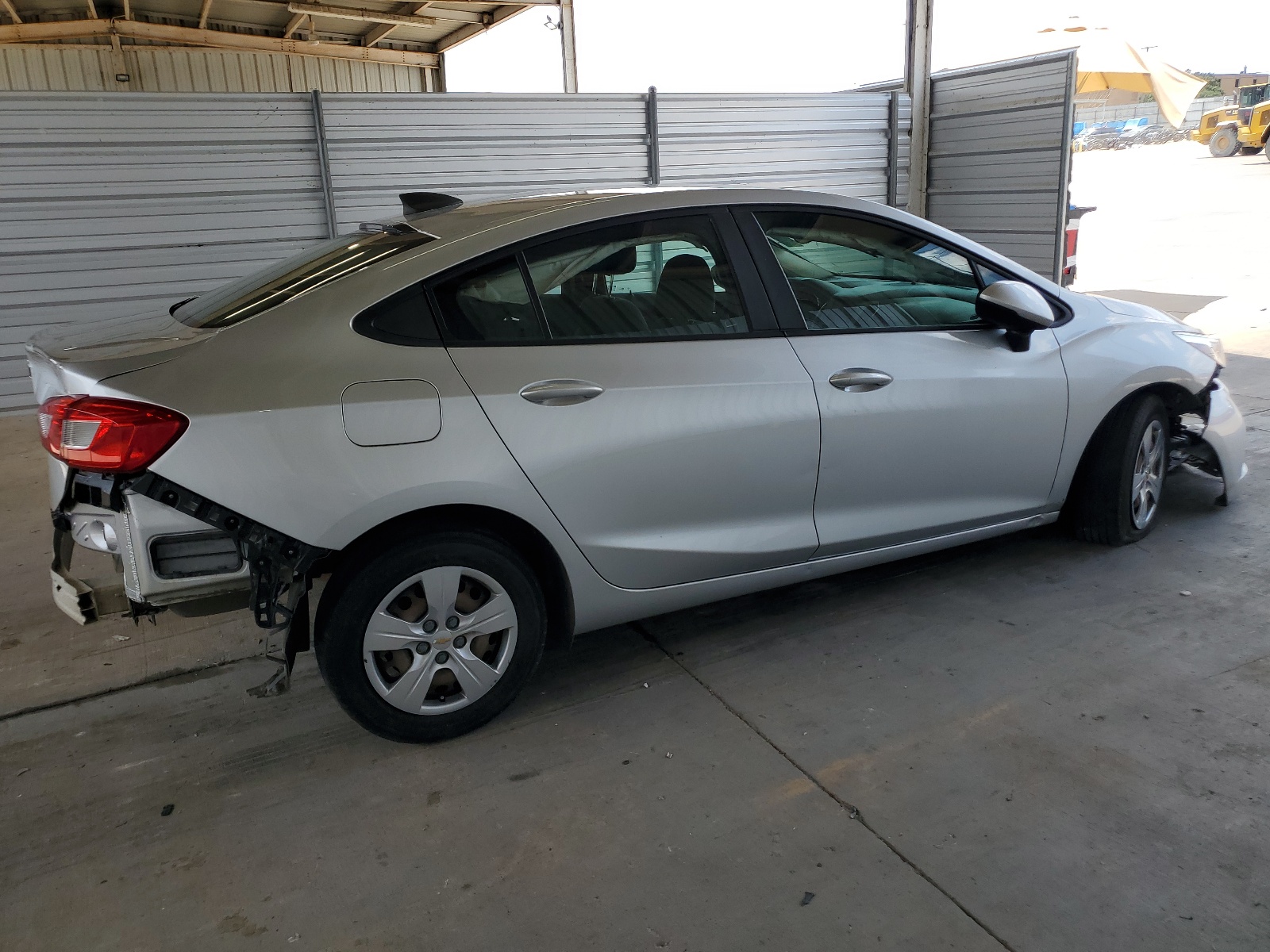 2018 Chevrolet Cruze Ls vin: 1G1BC5SM6J7191518