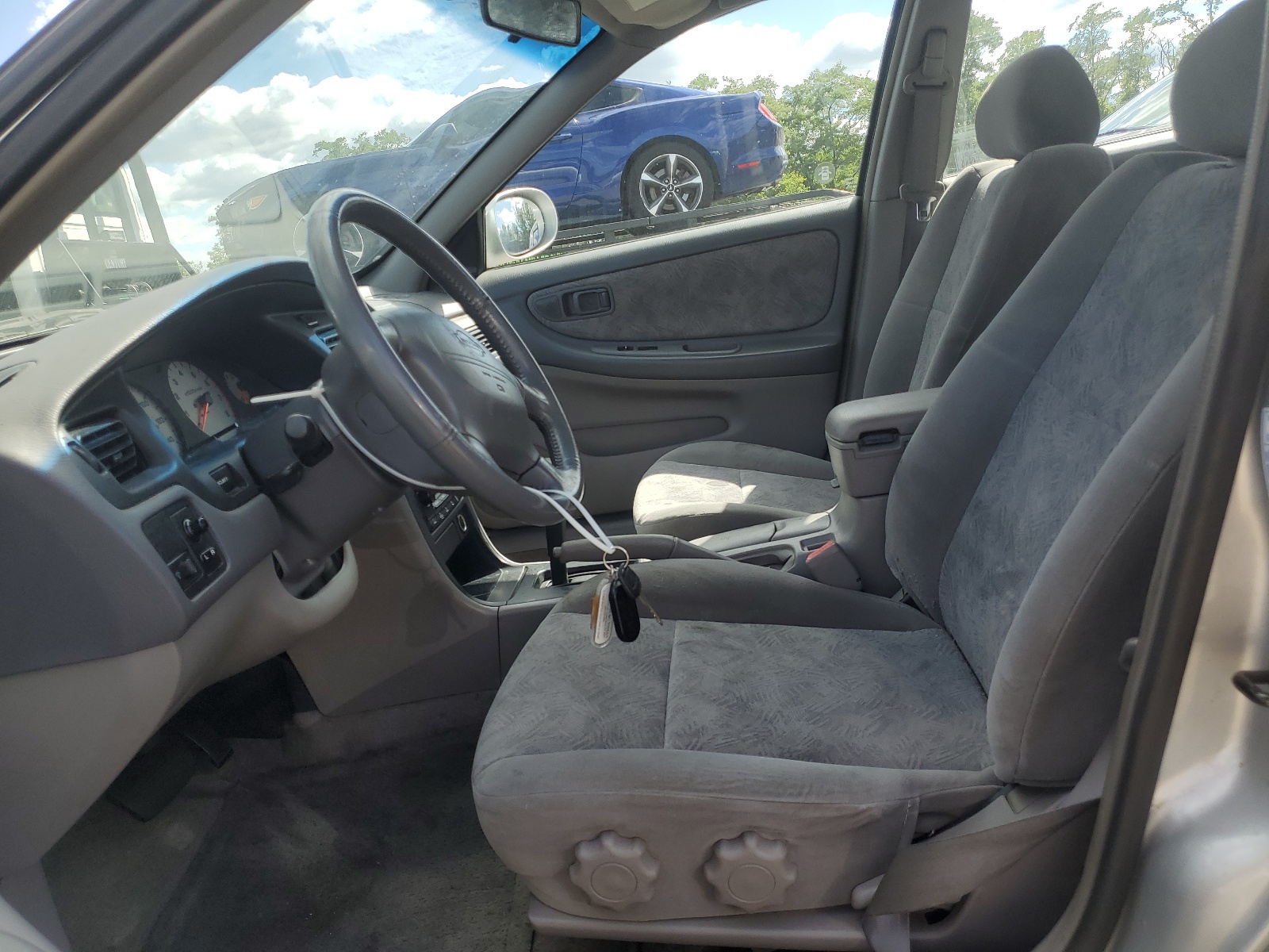 1N4DL01DXYC146285 2000 Nissan Altima Xe