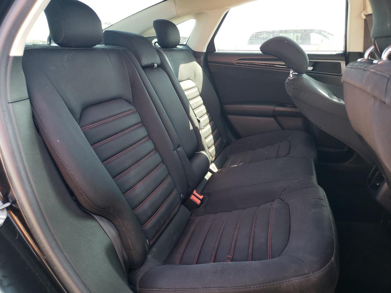 2013 Ford Fusion Se Hybrid VIN: 3FA6P0LUXDR379511 Lot: 63920774