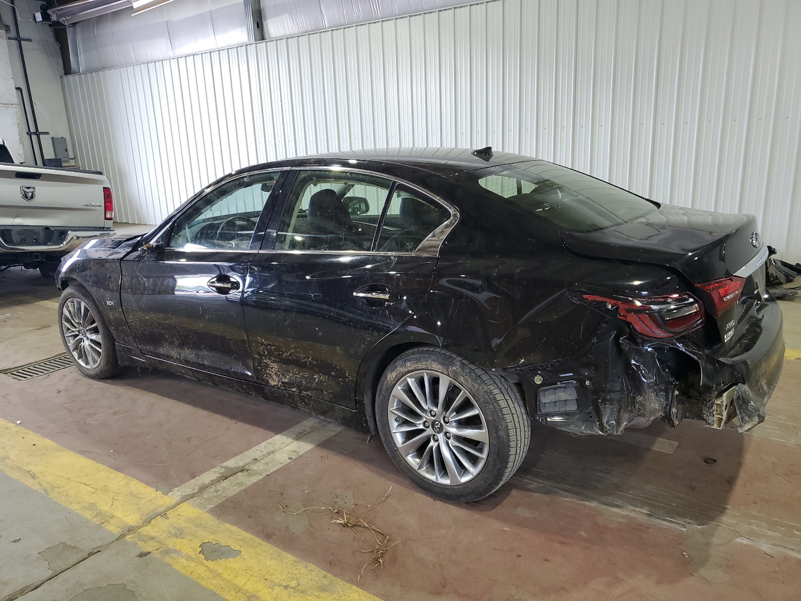 2019 Infiniti Q50 Luxe vin: JN1EV7AR6KM551870