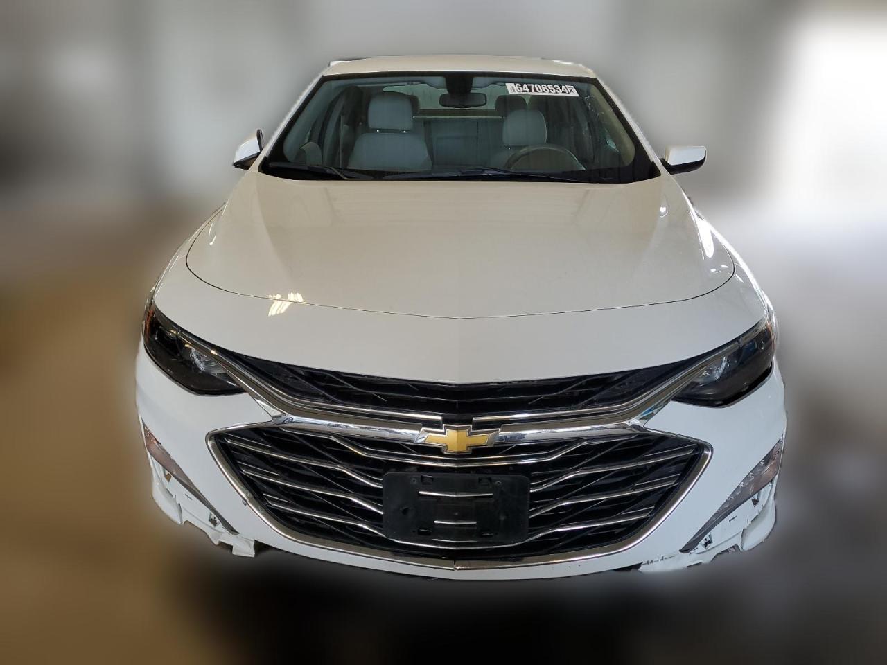 2022 Chevrolet Malibu - Image 5