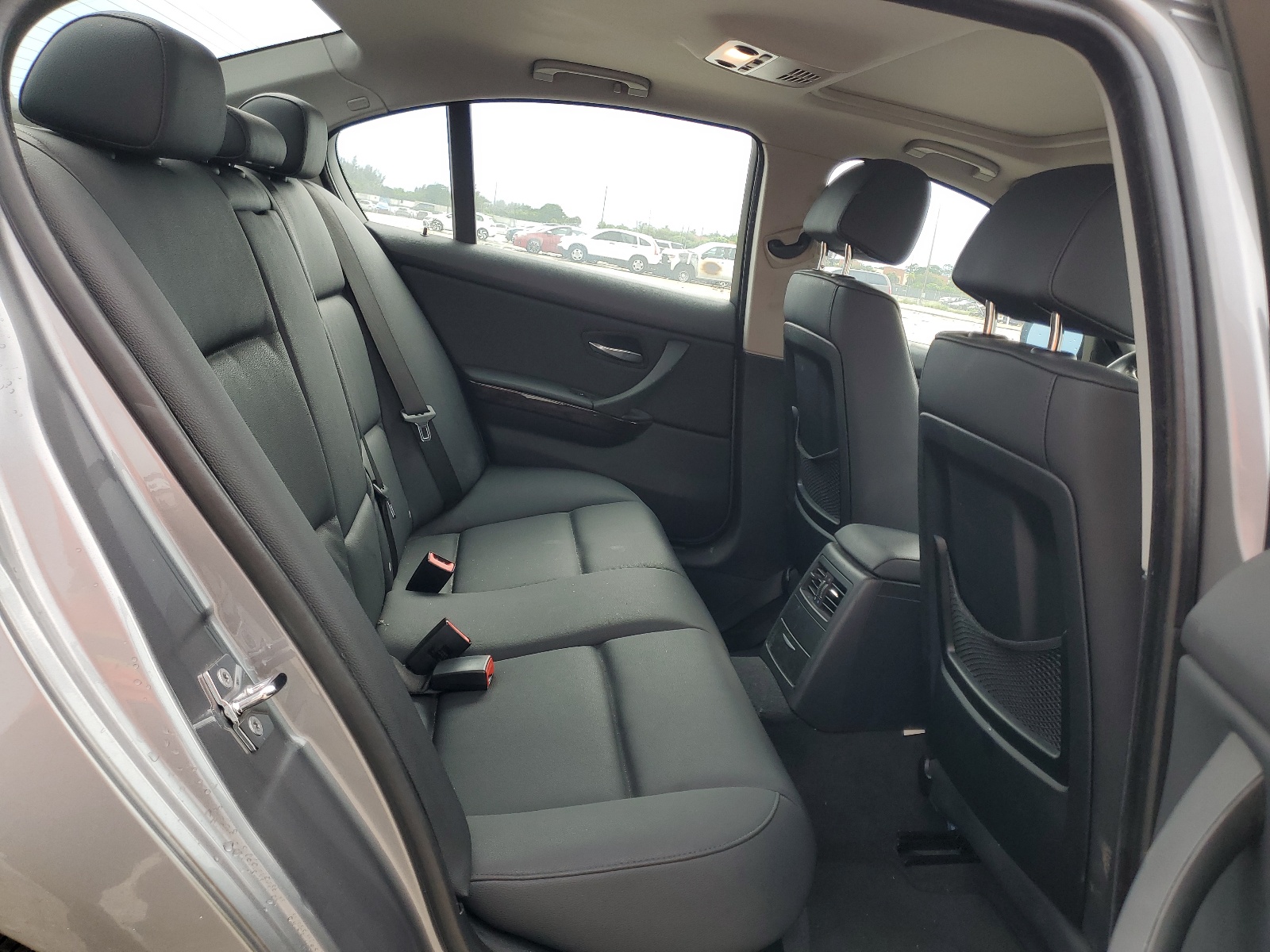 WBAPH57539NL78980 2009 BMW 328 I Sulev