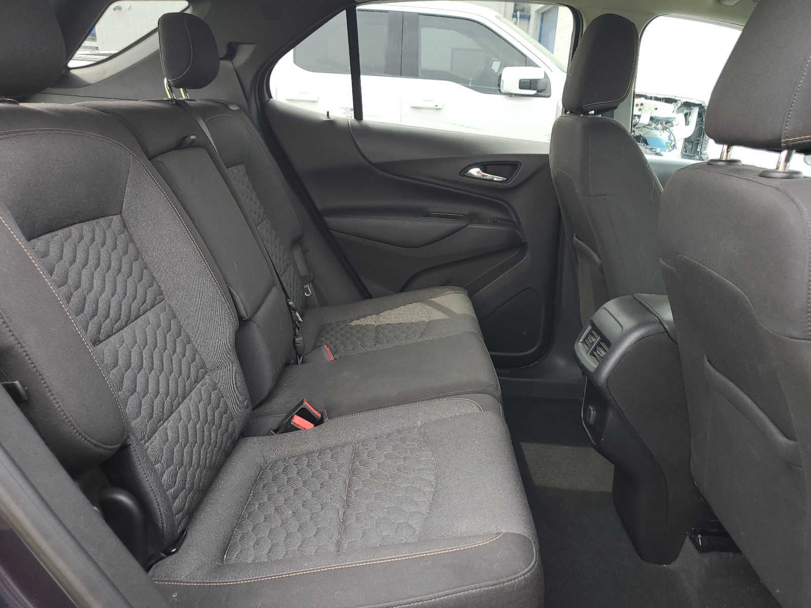 3GNAXSEV1JL348255 2018 Chevrolet Equinox Lt