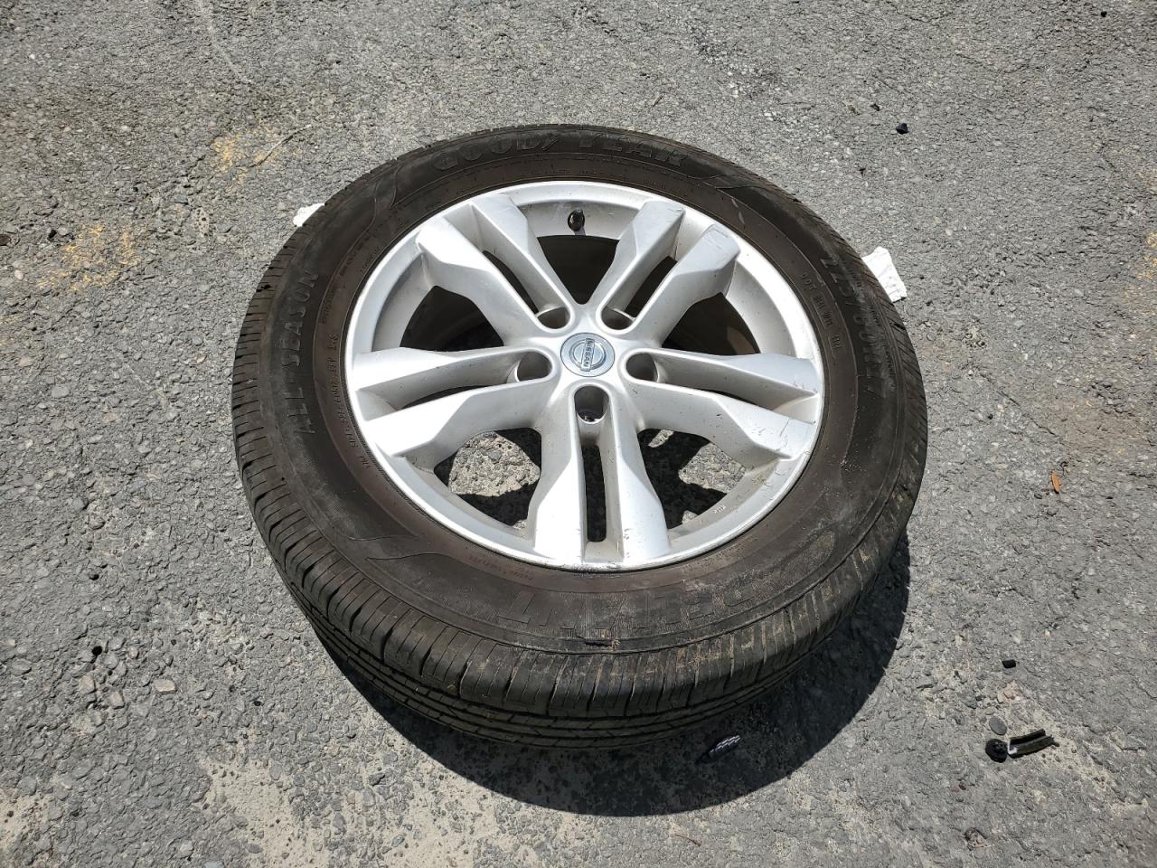 2015 Nissan Rogue Select S VIN: JN8AS5MT6FW157252 Lot: 62304114