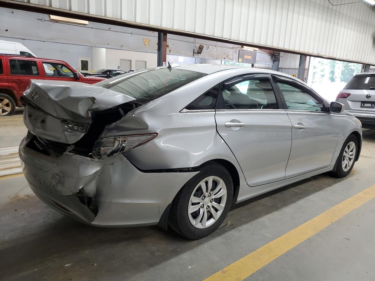 2012 Hyundai Sonata - Image 3