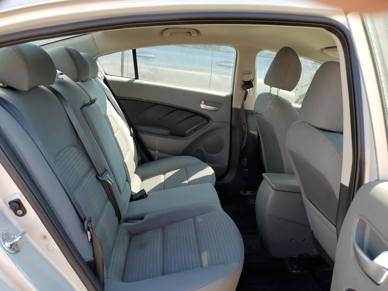 2017 Kia Forte Lx VIN: 3KPFL4A74HE104806 Lot: 63915874