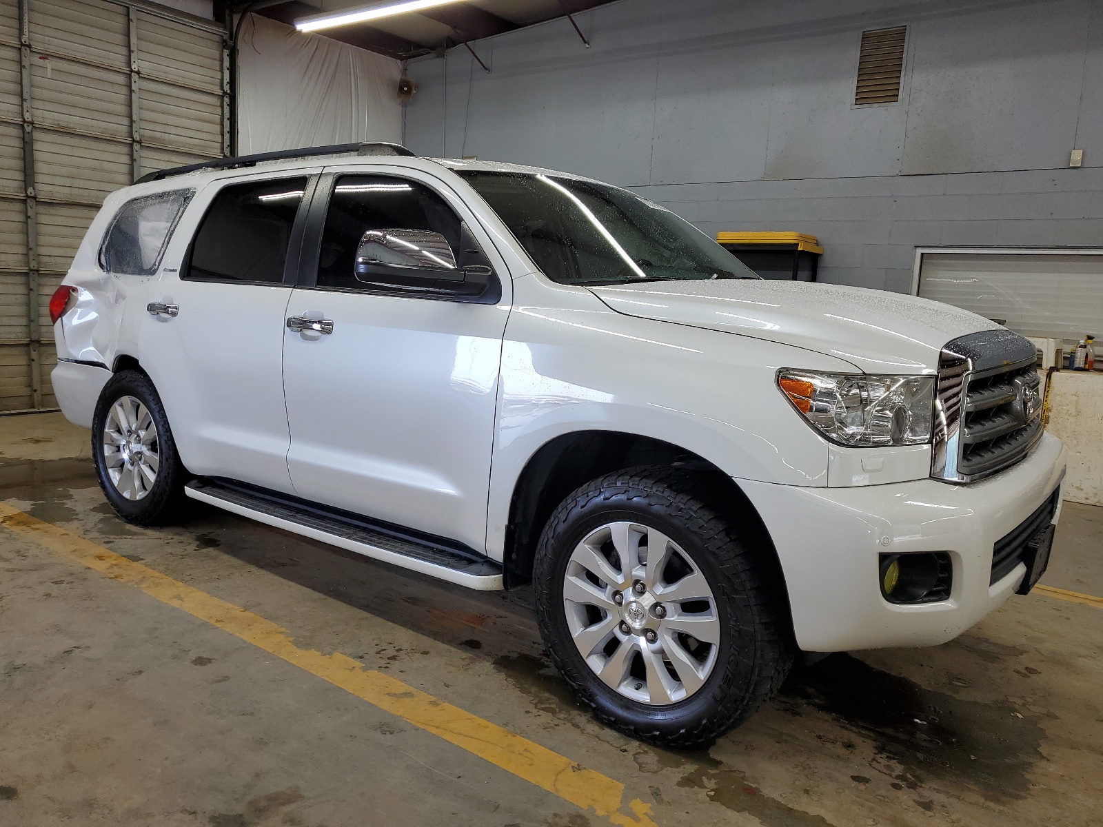 5TDDY5G19HS153667 2017 Toyota Sequoia Platinum