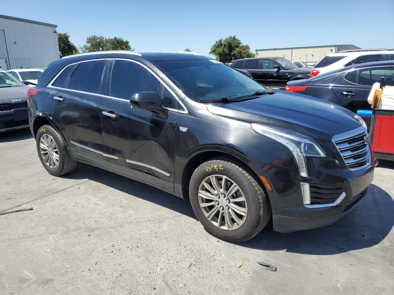 1GYKNBRS8HZ259041 2017 Cadillac Xt5 Luxury