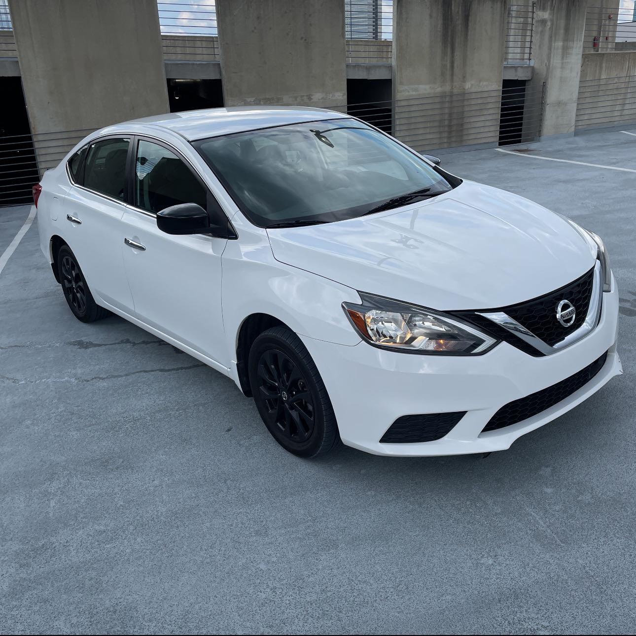 2018 Nissan Sentra S vin: 3N1AB7APXJY337255