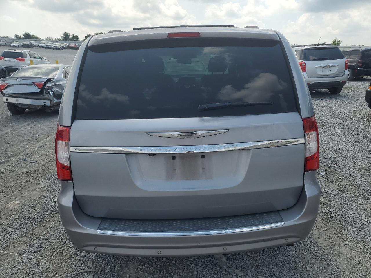 2C4RC1CG4FR554170 2015 Chrysler Town & Country Touring L