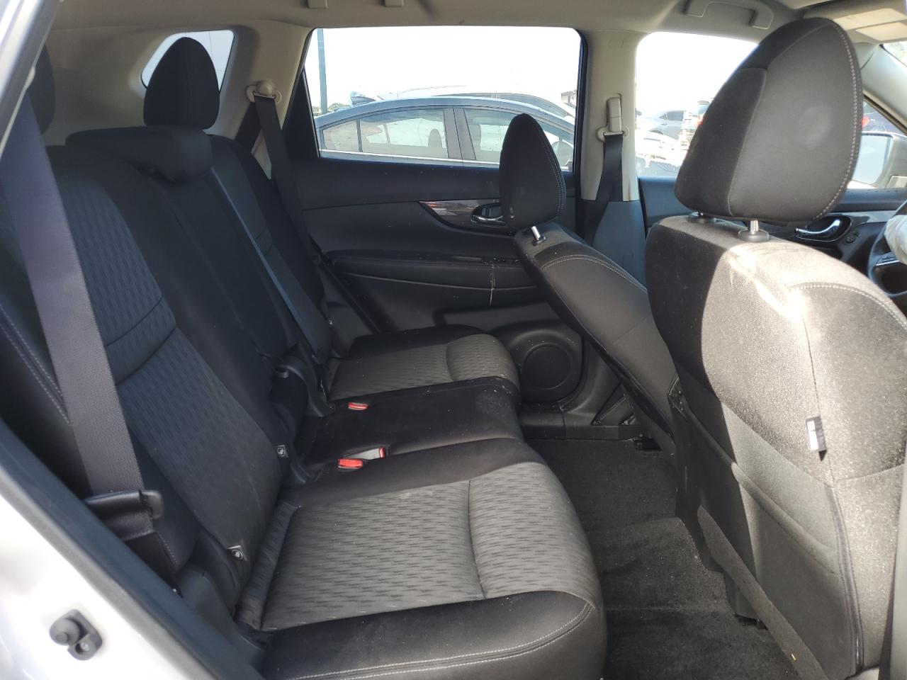 2019 Nissan Rogue S VIN: JN8AT2MTXKW250393 Lot: 63219094