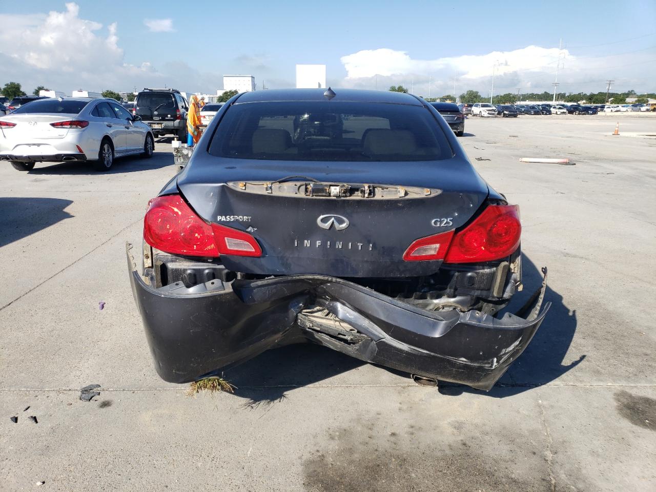 2011 Infiniti G25 Base VIN: JN1DV6AP1BM600333 Lot: 63406414