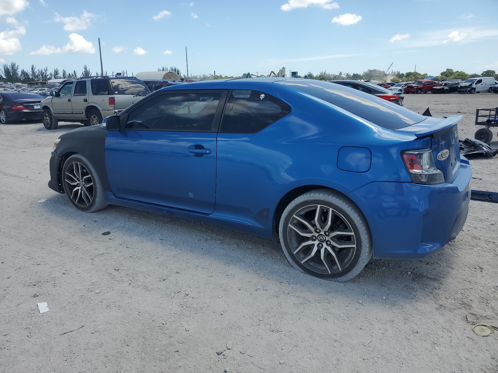 JTKJF5C79F3092590 2015 Toyota Scion Tc