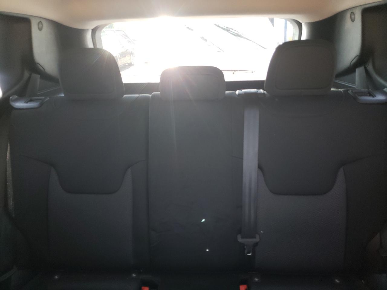 2018 Jeep Renegade Sport VIN: ZACCJBAB7JPJ47575 Lot: 63625774