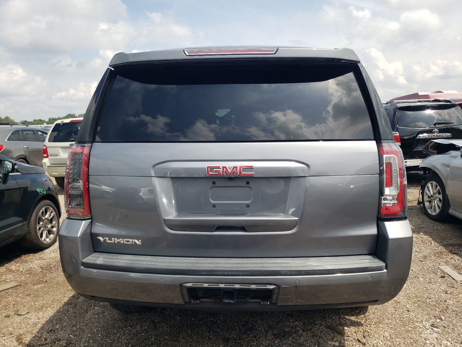 1GKS2BKCXJR159700 2018 GMC Yukon Slt