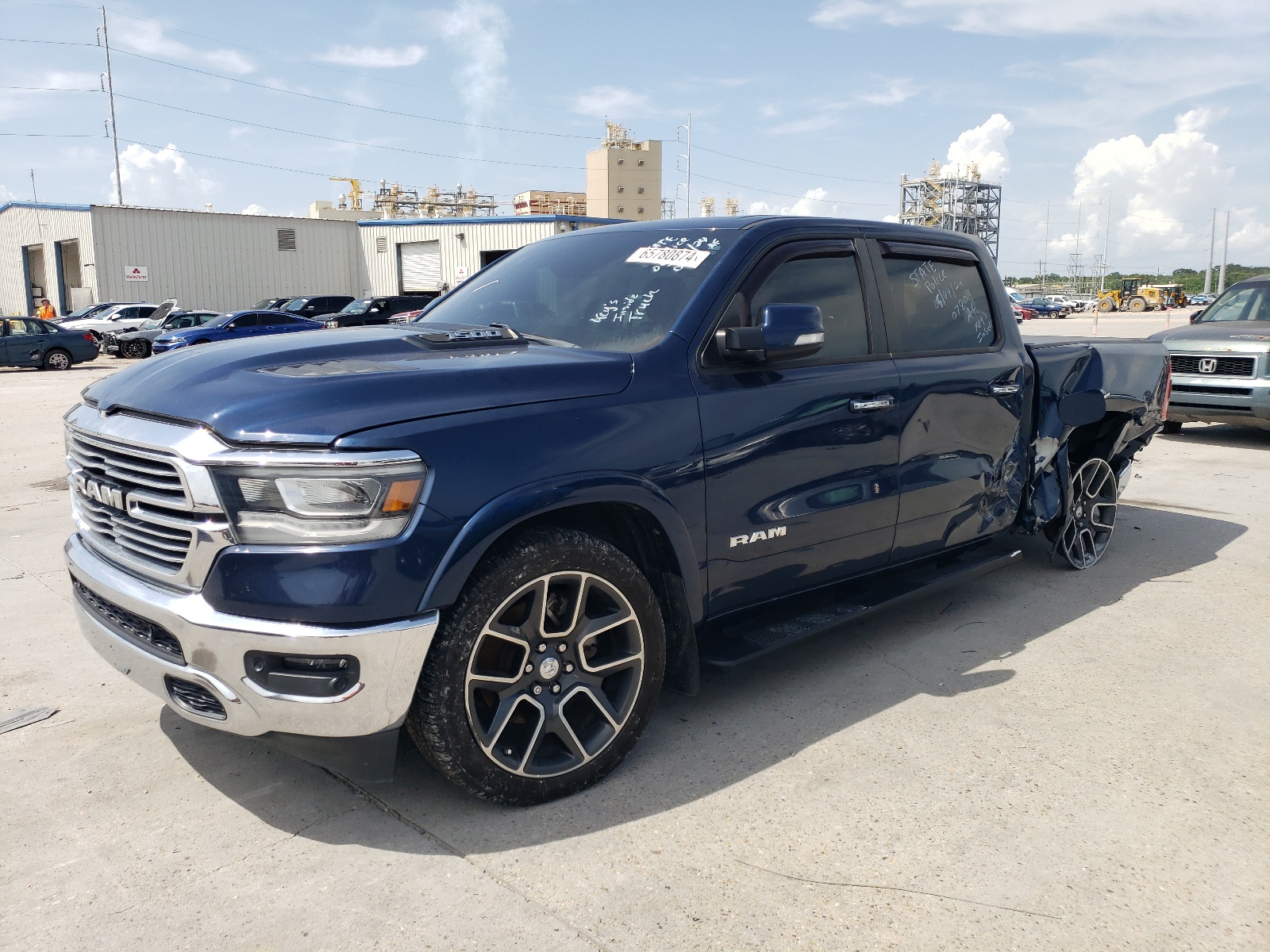 2019 Ram 1500 Laramie vin: 1C6RREJT4KN920780