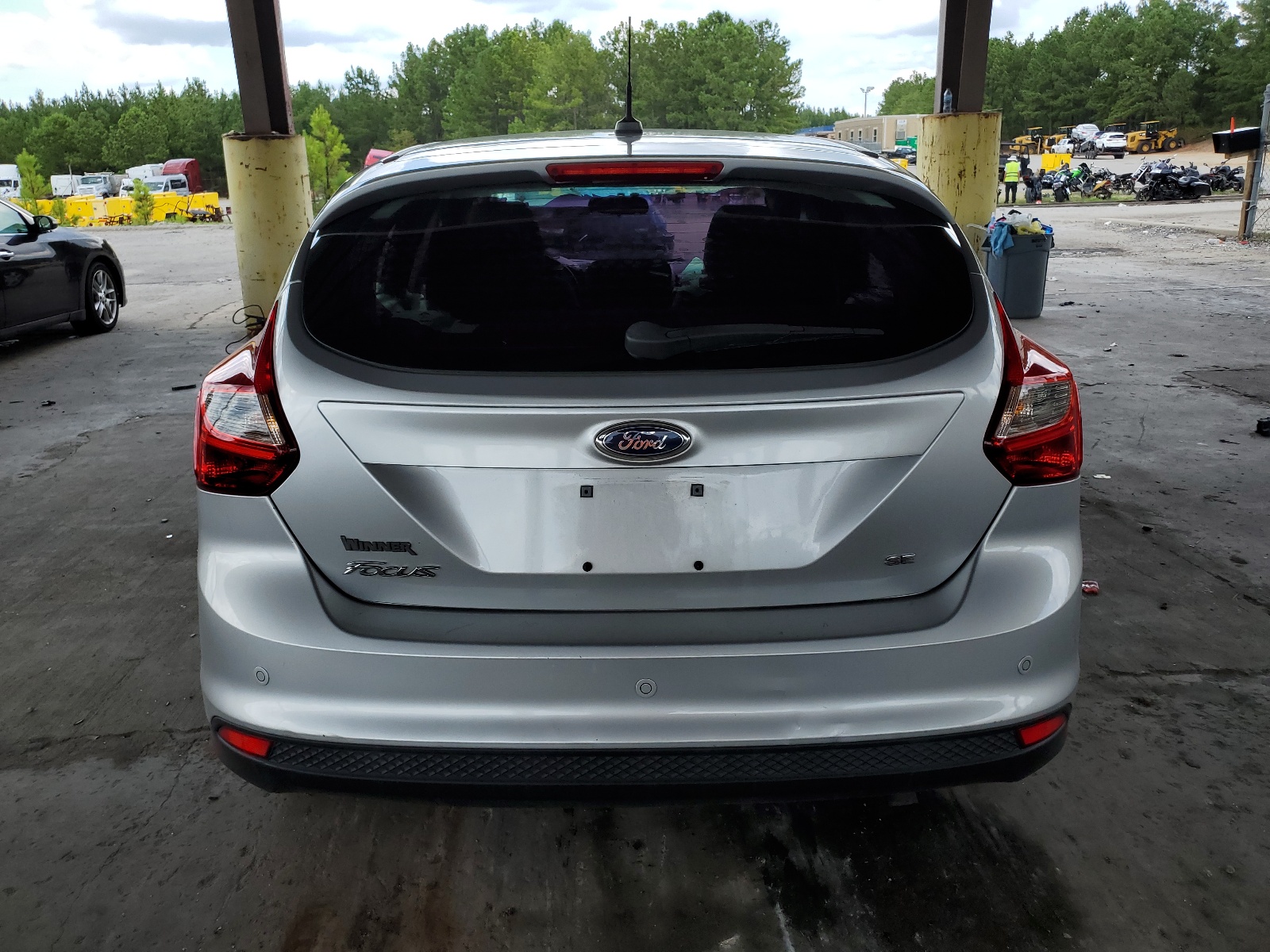 2014 Ford Focus Se vin: 1FADP3K25EL425240