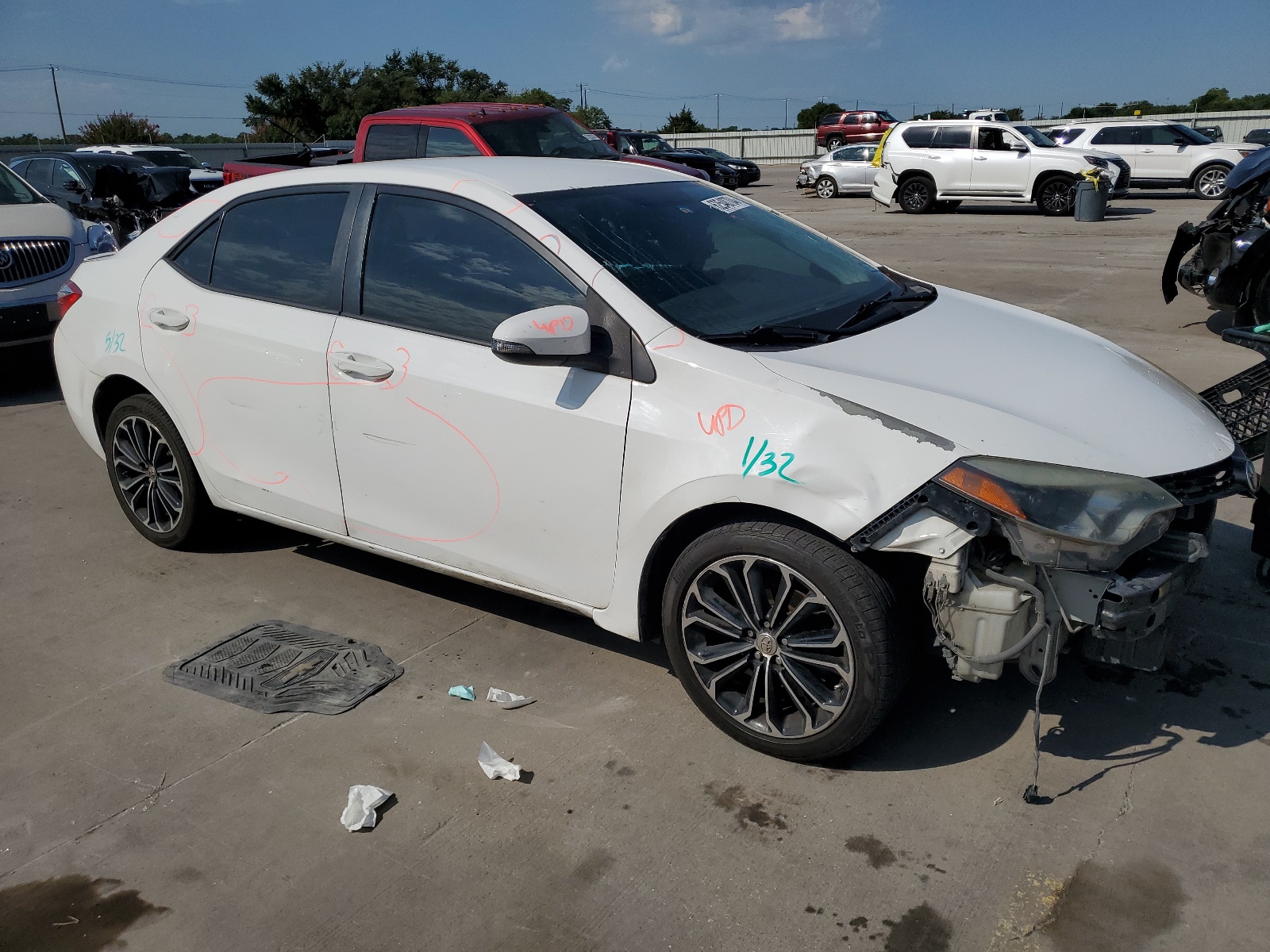 2015 Toyota Corolla L vin: 5YFBURHE1FP254574