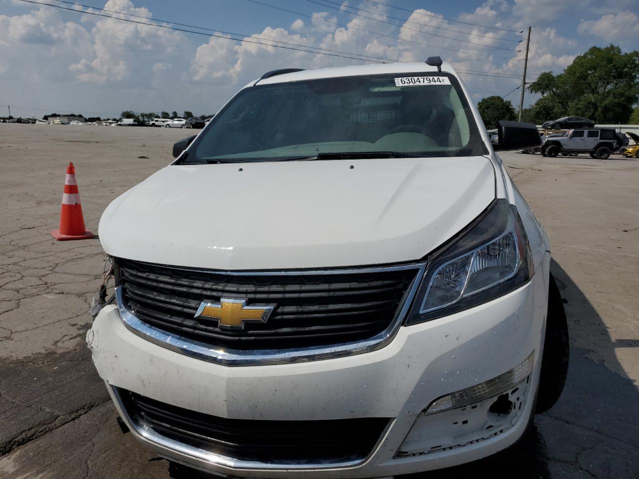 2017 Chevrolet Traverse Ls VIN: 1GNKRFKD6HJ293949 Lot: 63047944