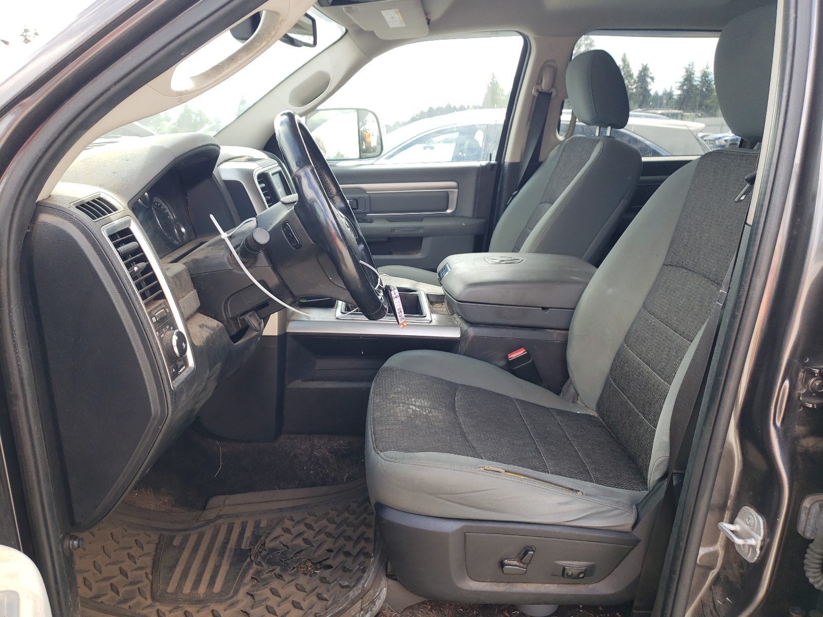 1C6RR7TM2ES392146 2014 Ram 1500 Slt