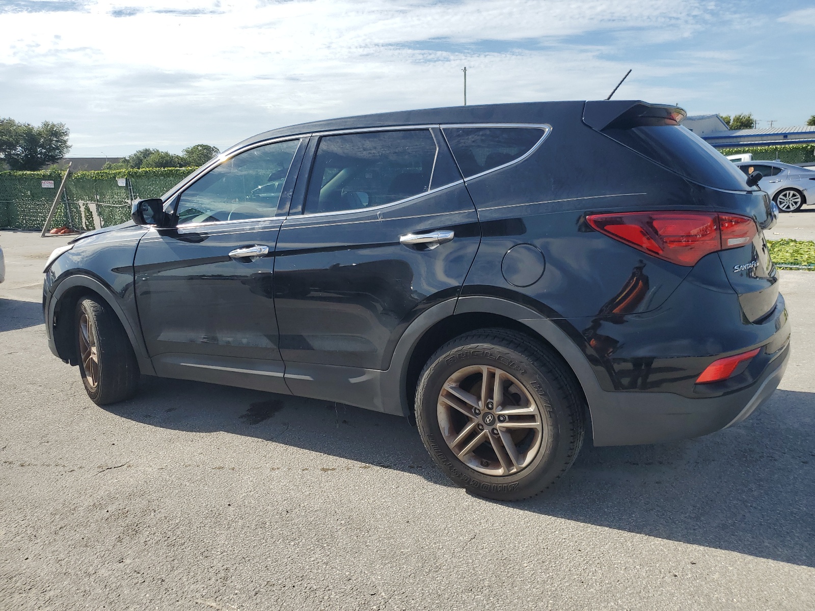 2018 Hyundai Santa Fe Sport vin: 5NMZT3LB6JH061612