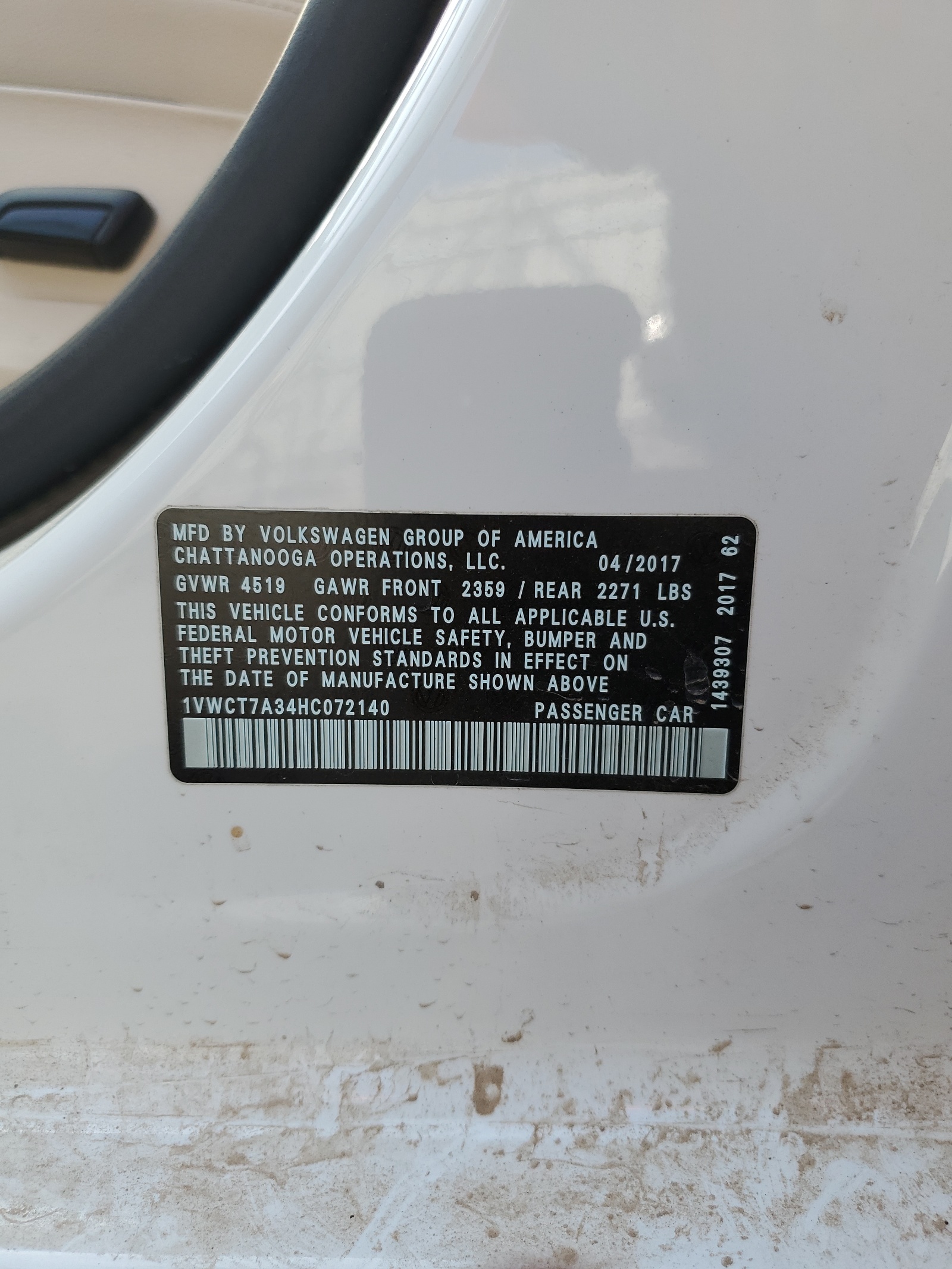 1VWCT7A34HC072140 2017 Volkswagen Passat Sel Premium
