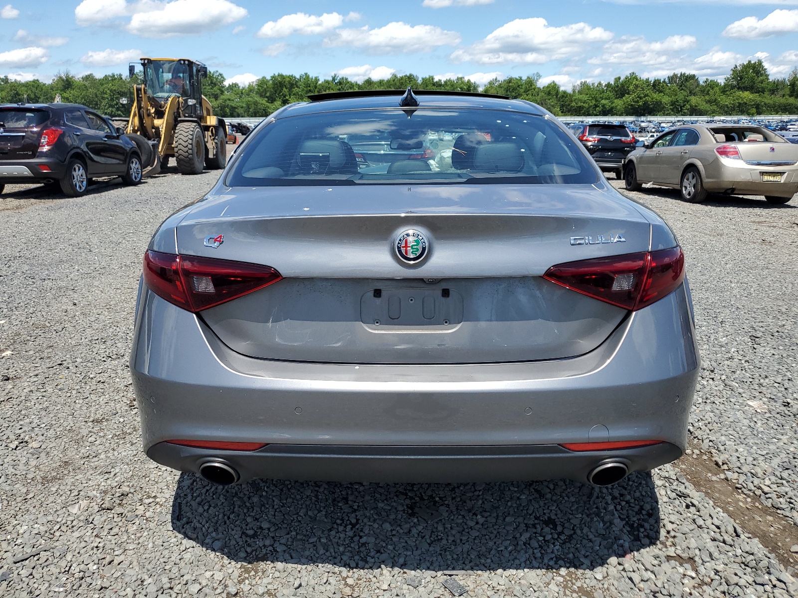 ZARFAEEN0H7536948 2017 Alfa Romeo Giulia Ti Q4