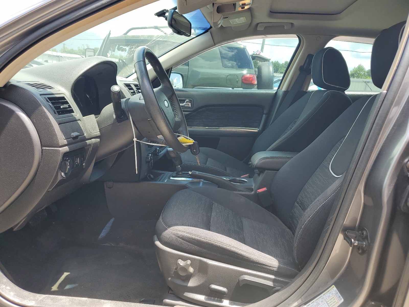 3FAHP0HAXAR266922 2010 Ford Fusion Se