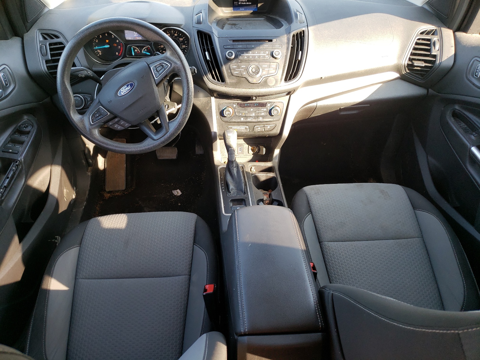 1FMCU9G9XHUA24459 2017 Ford Escape Se